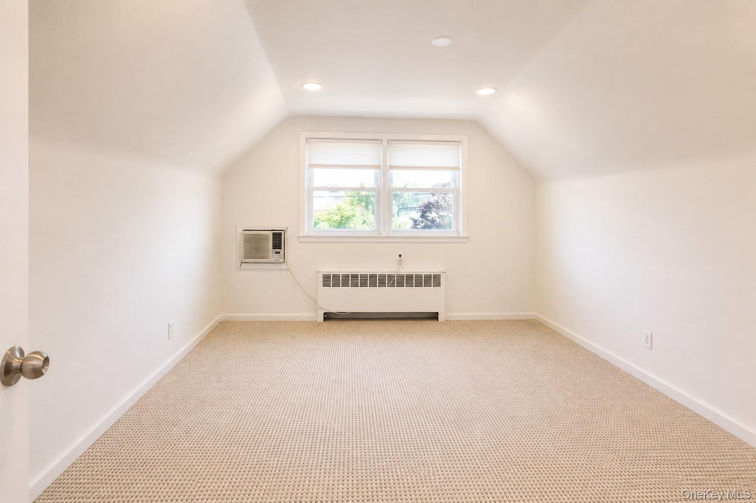 545 E Park Avenue – For Rent photo 17