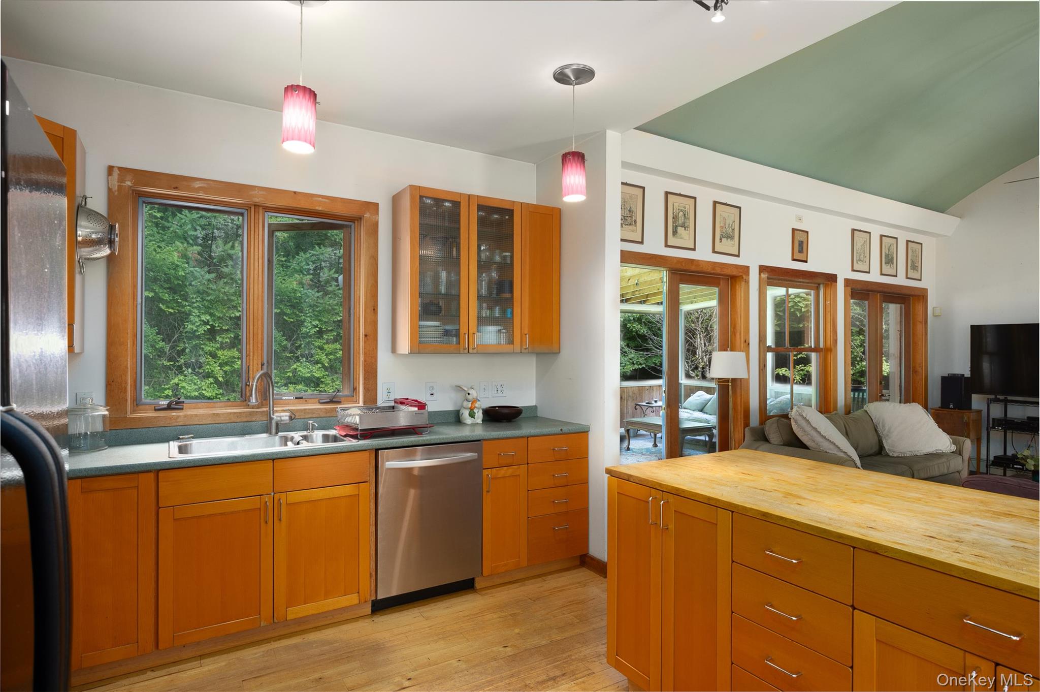 248 Stoll Road – For Sale photo 13