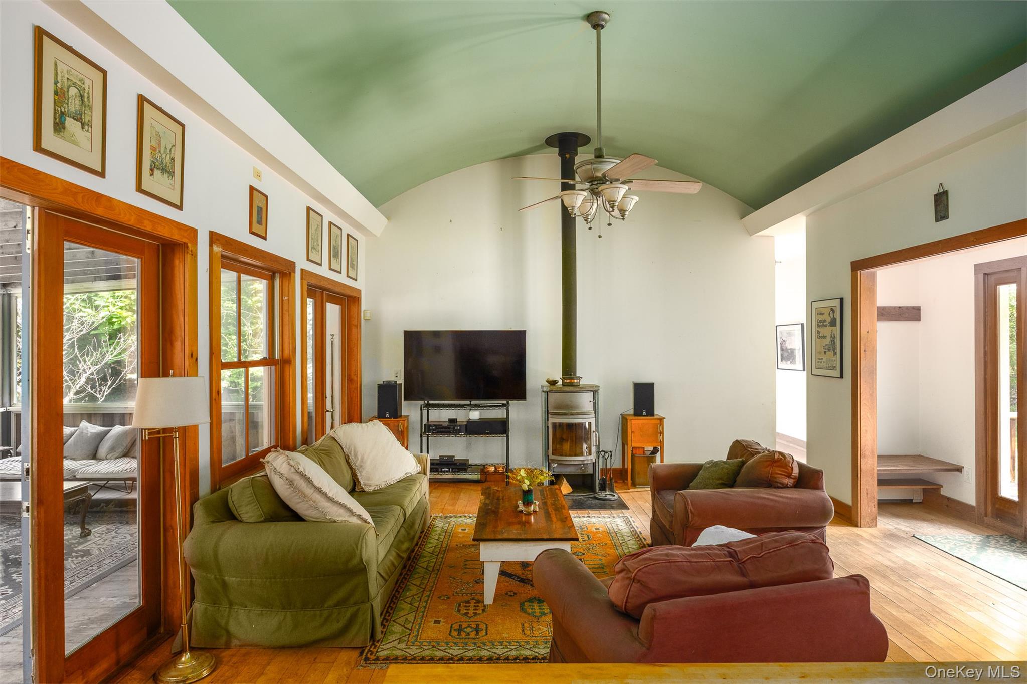 248 Stoll Road – For Sale photo 4