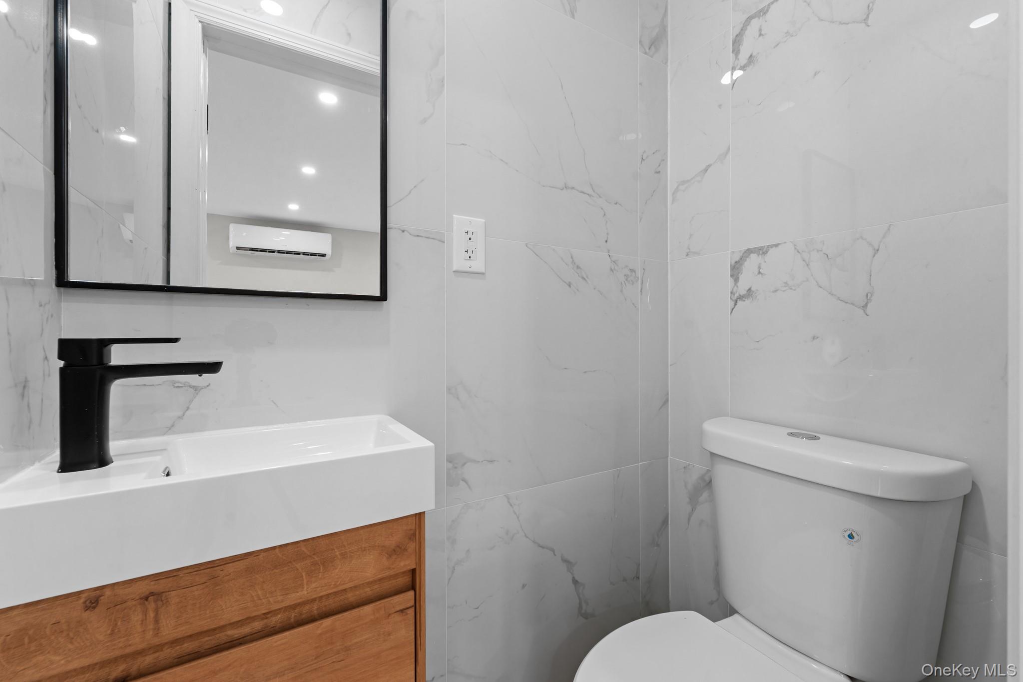 4067 Baychester Avenue – For Sale photo 6