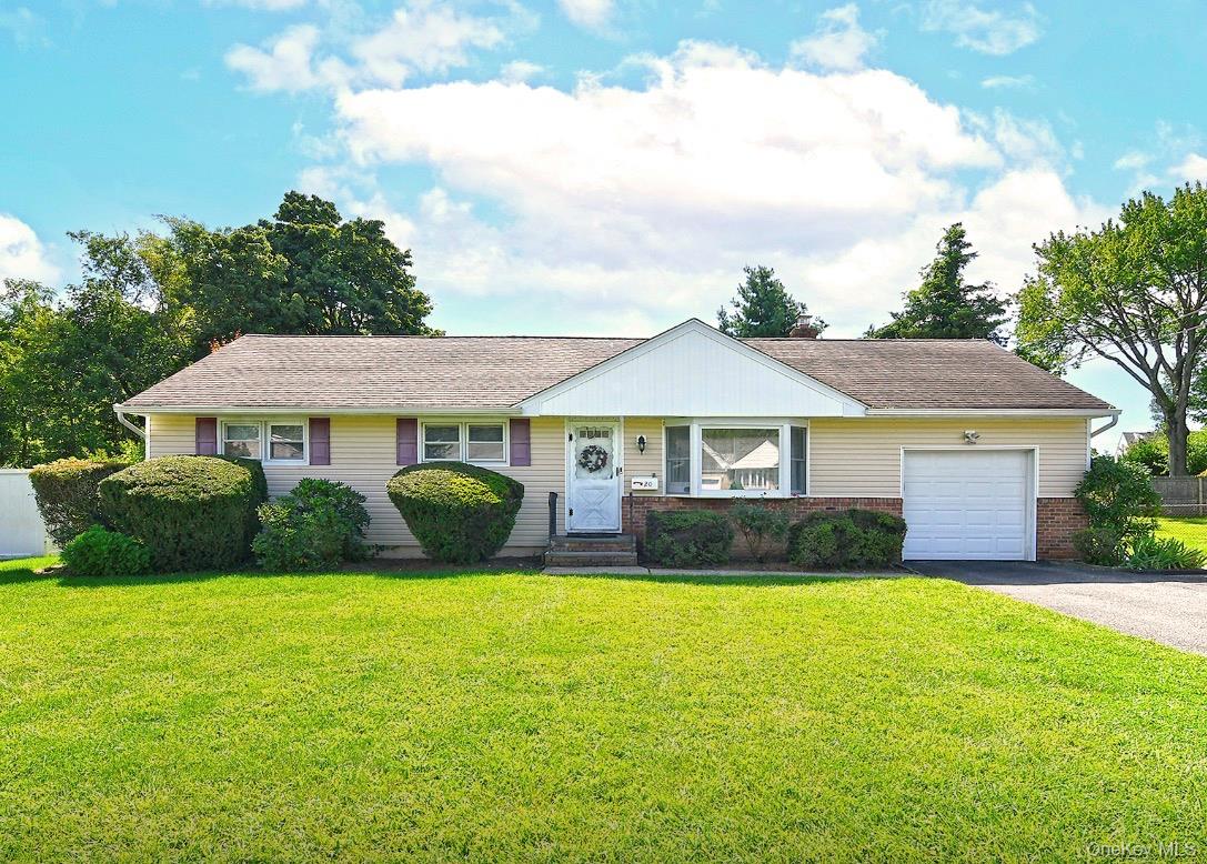 20 Sprucetree Lane – For Sale