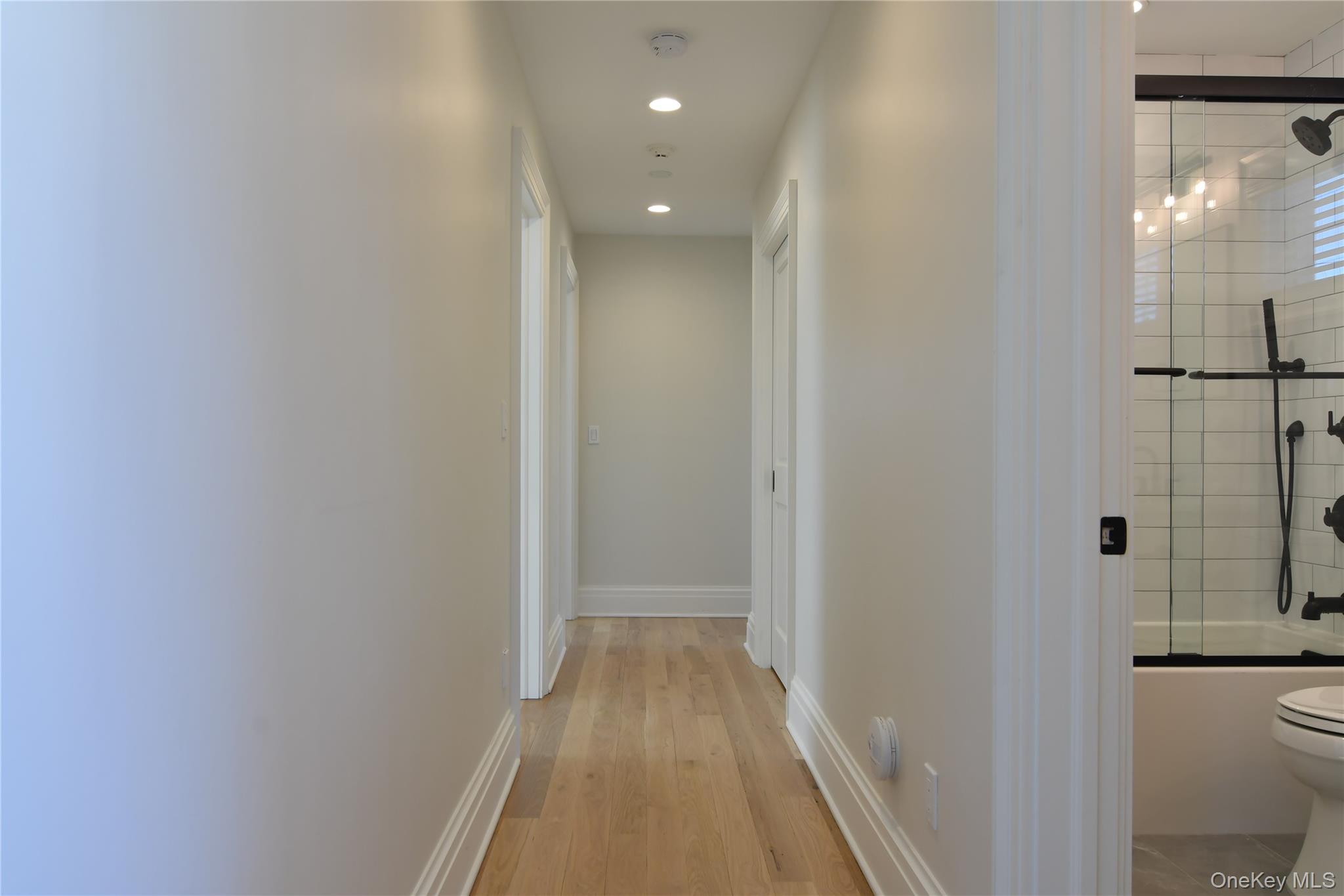 5 Madison Place – For Rent photo 10