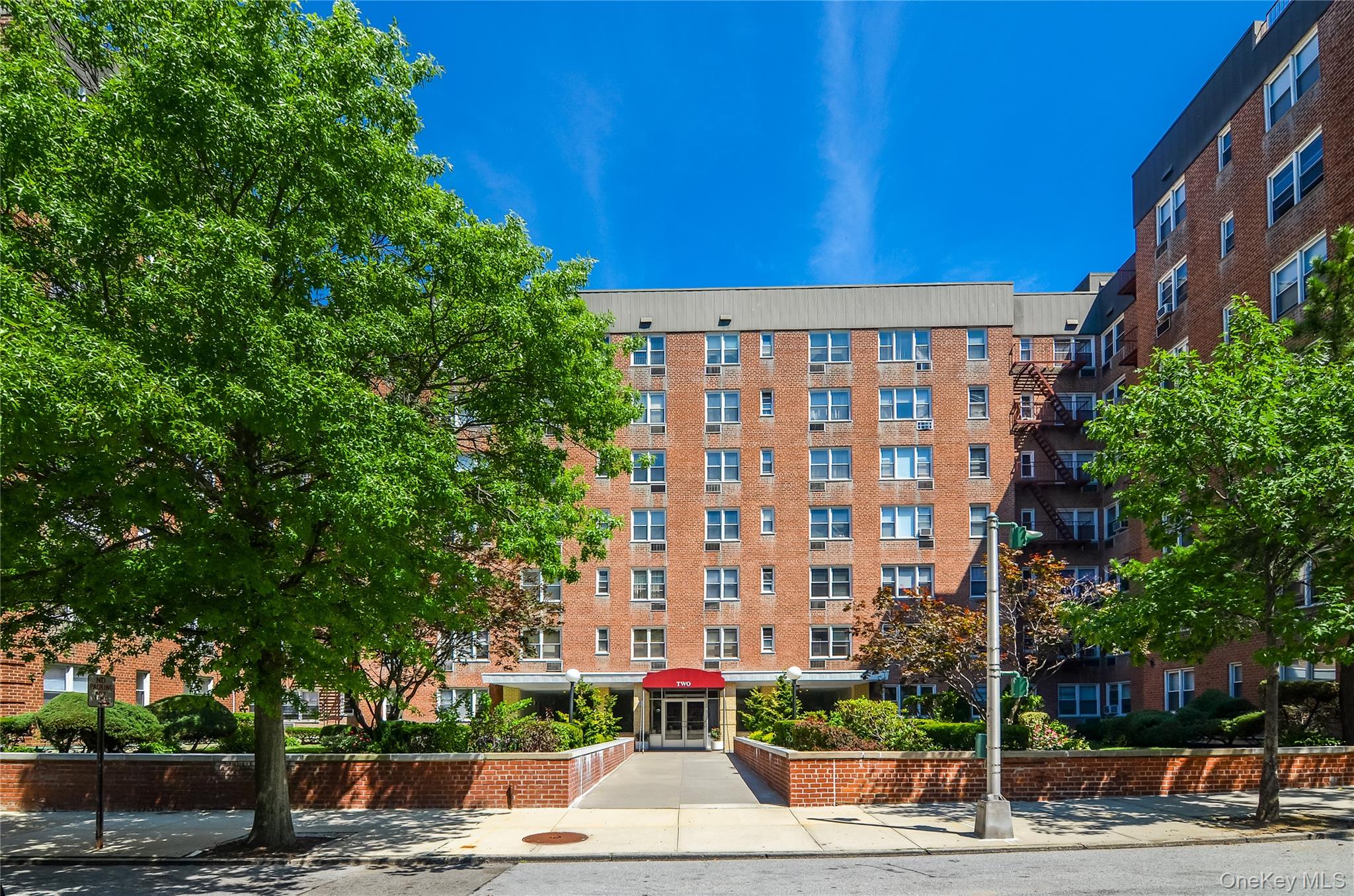 2 Sadore Lane, Unit 4H