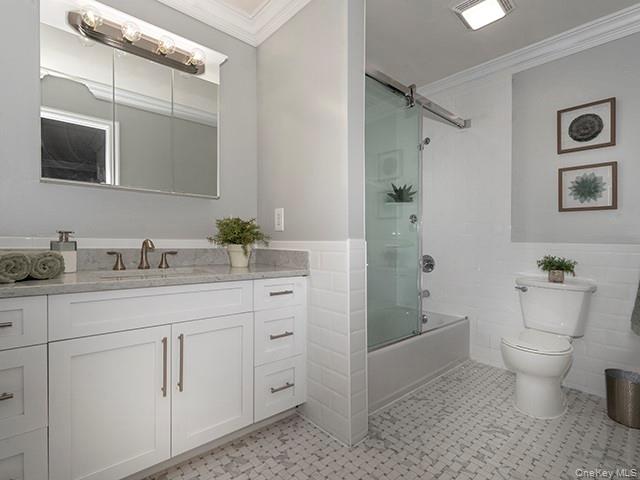 121 Overlook Drive, Unit 121 photo 13
