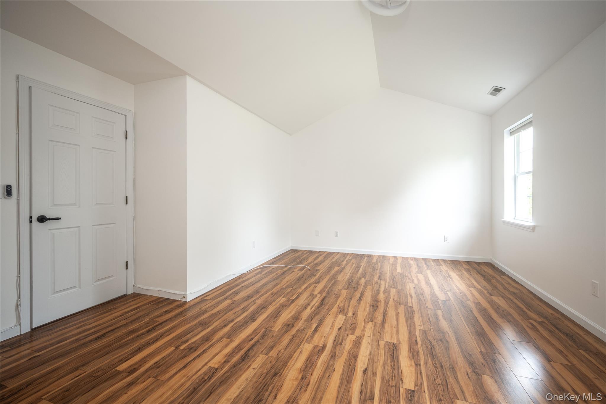 64 Tee Lane – For Rent photo 33