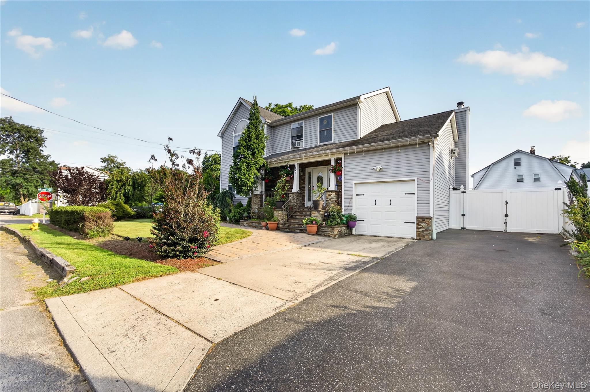 139 Smith Street – For Sale photo 3