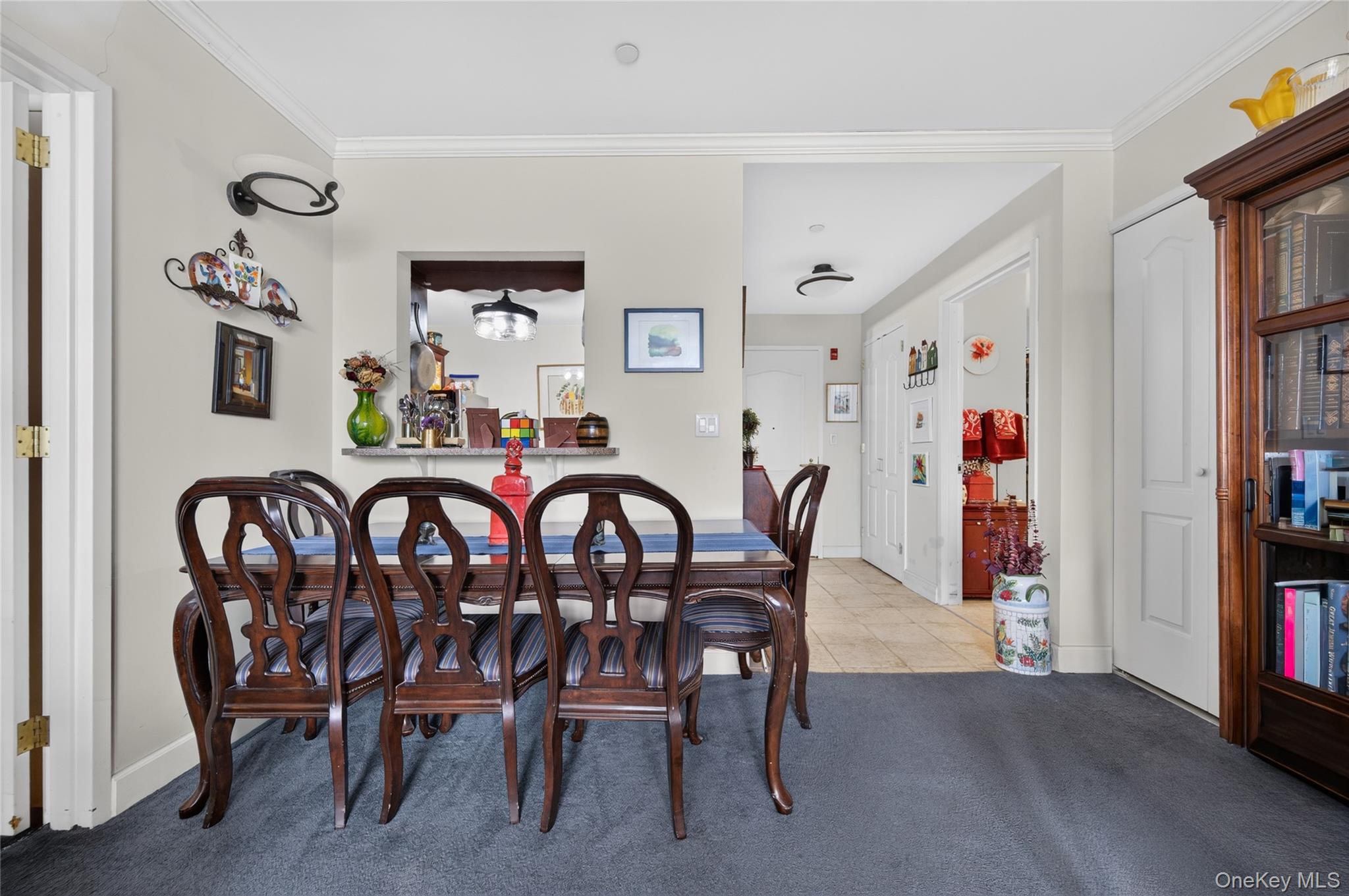 50 Merrick Avenue, Unit 423 photo 4