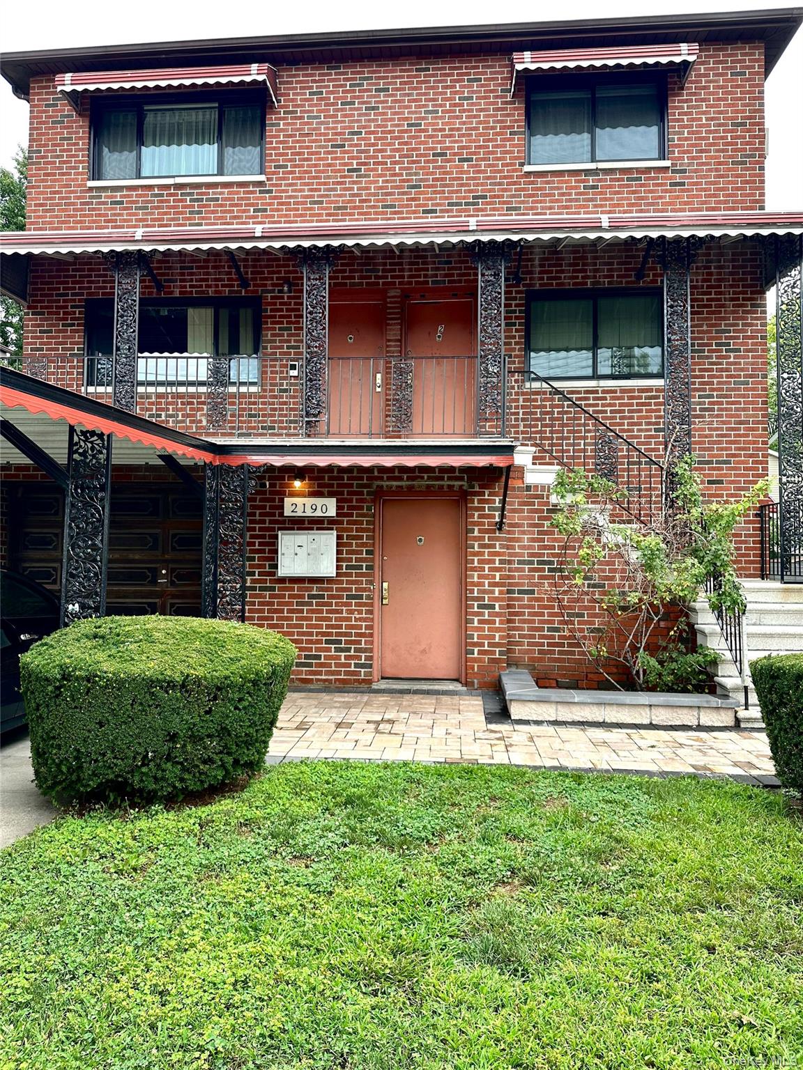 2190 De Reimer Avenue, Unit 1 photo 13