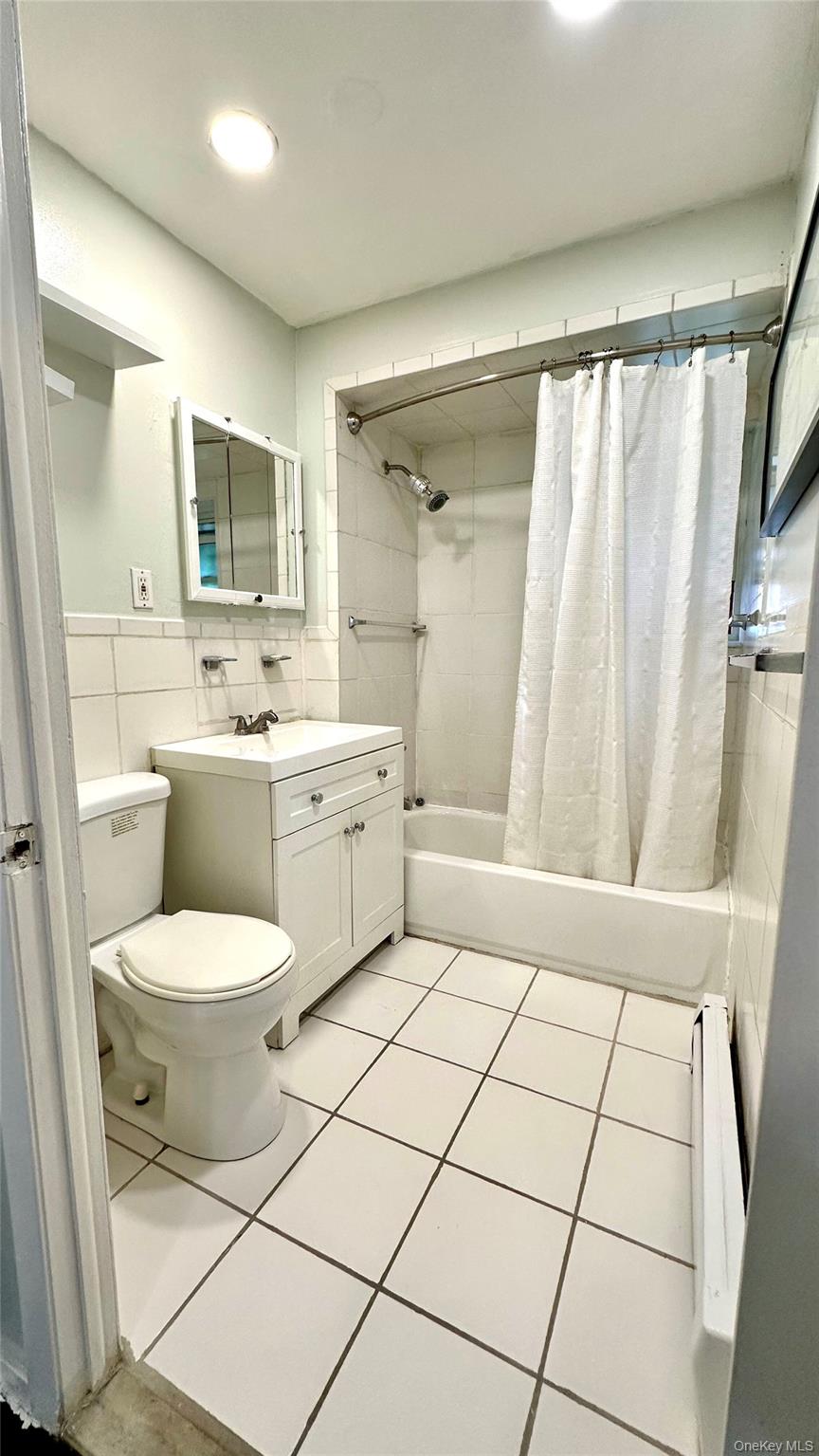2190 De Reimer Avenue, Unit 1 photo 6