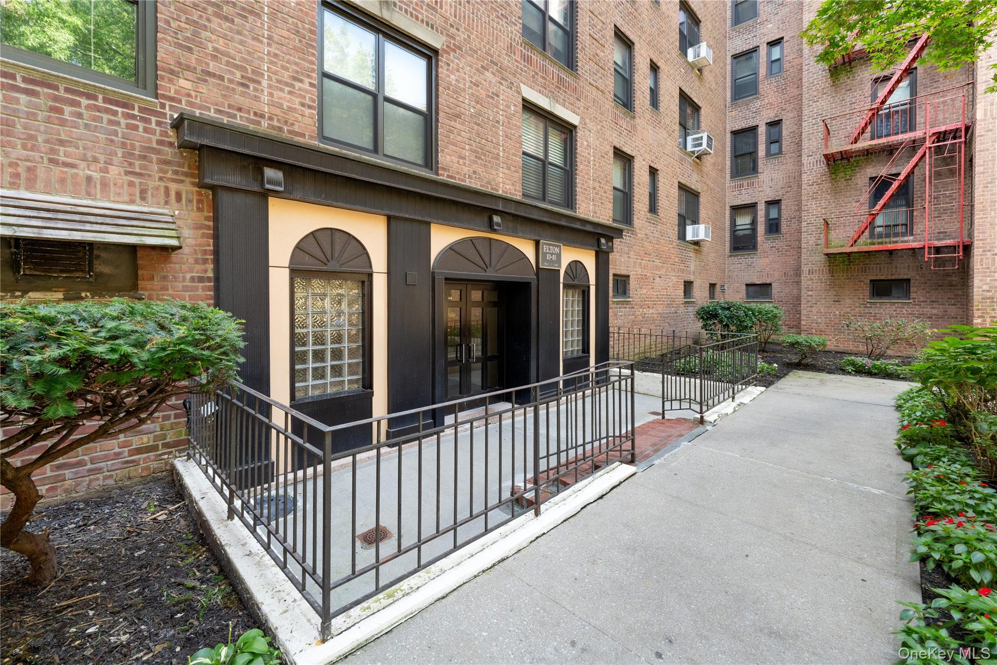 83-85 Woodhaven Boulevard, Unit 3R photo 21