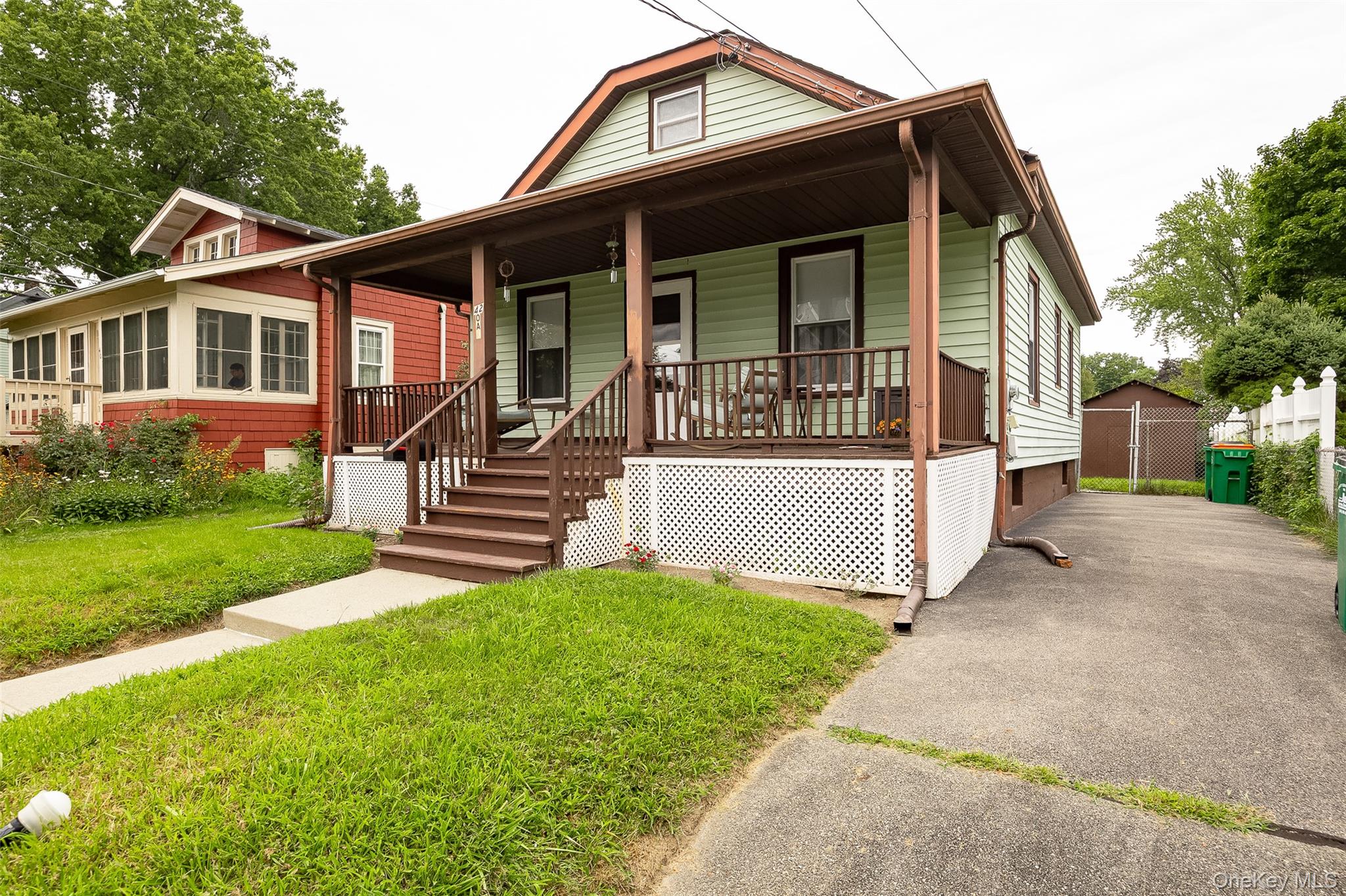 42 Oak Street – For Sale photo 2