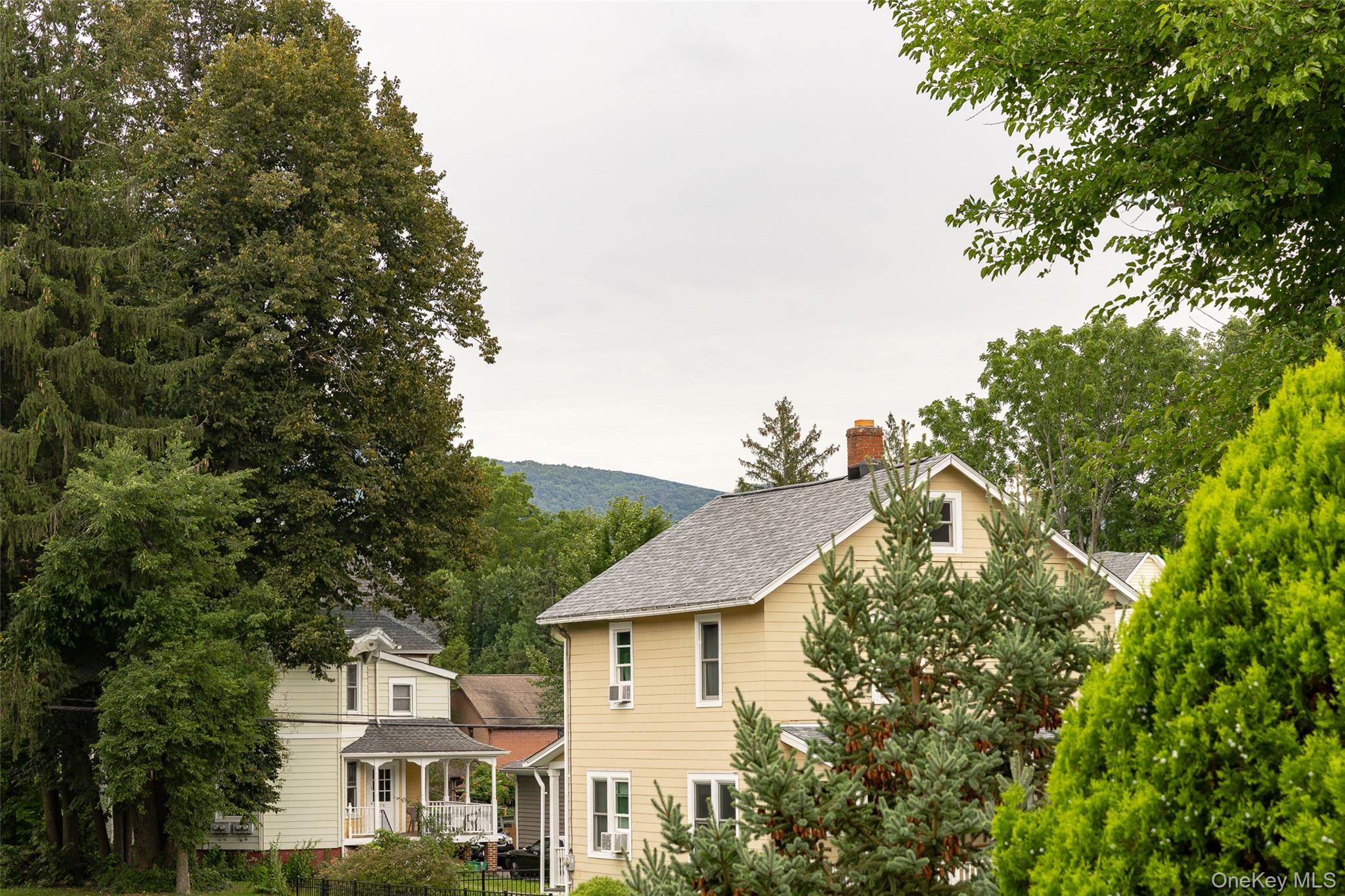 42 Oak Street – For Sale photo 5