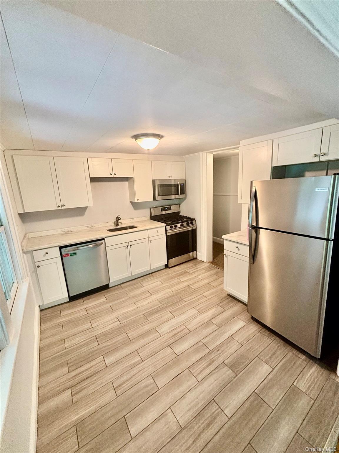 15 Lipani Road, Unit 2 photo 6