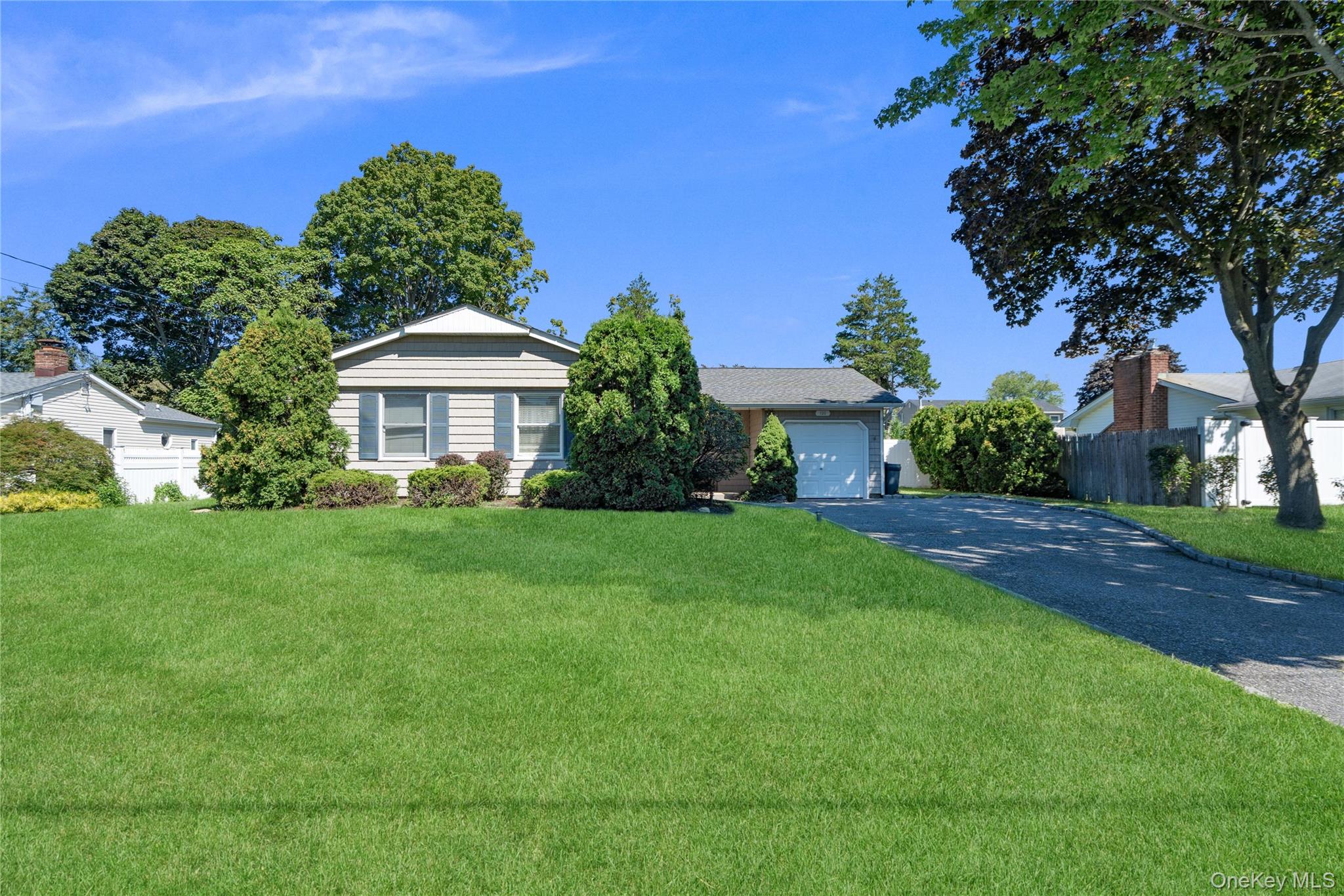 120 Budenos Drive – For Sale photo 2