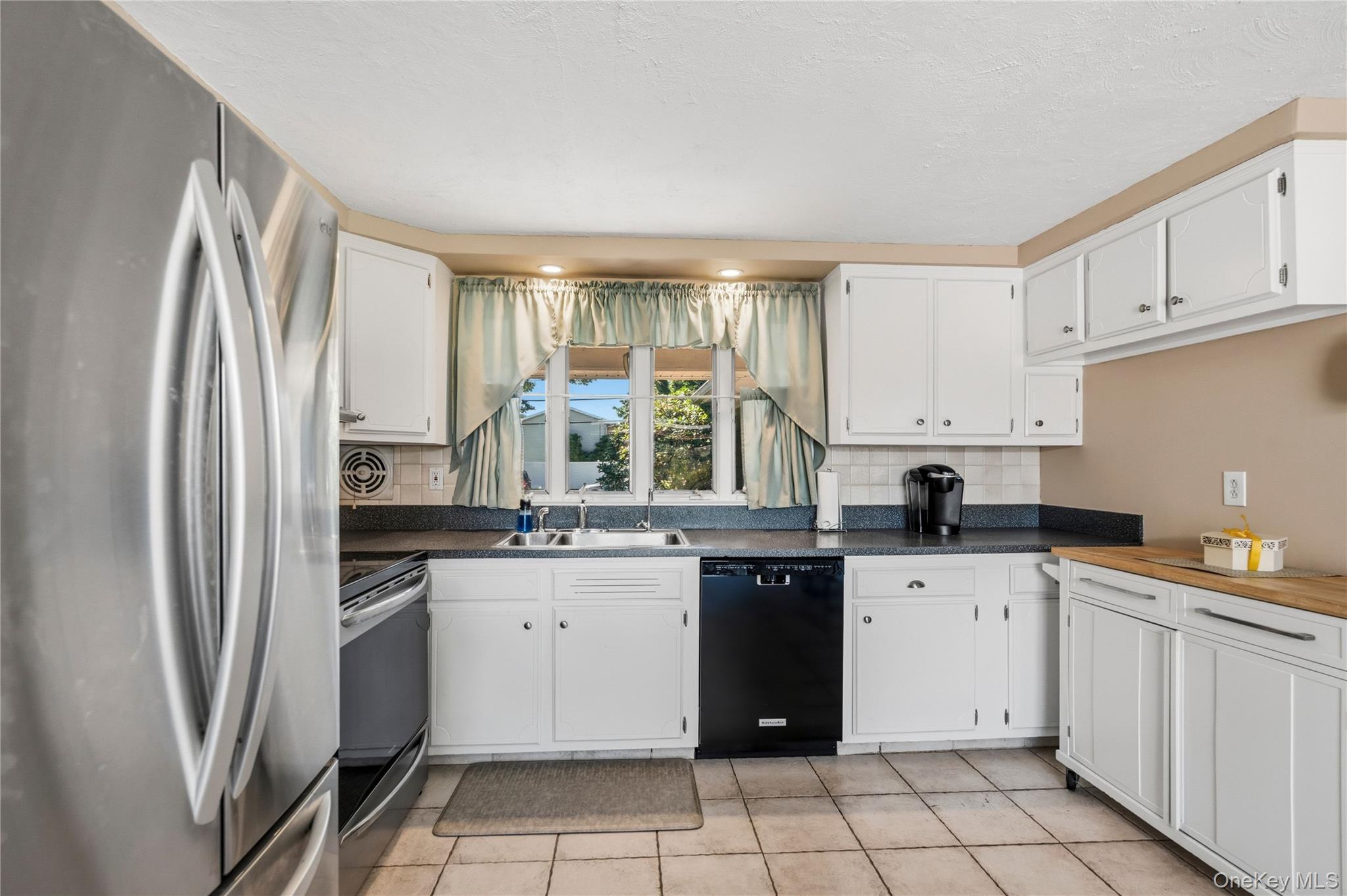 120 Budenos Drive – For Sale photo 15