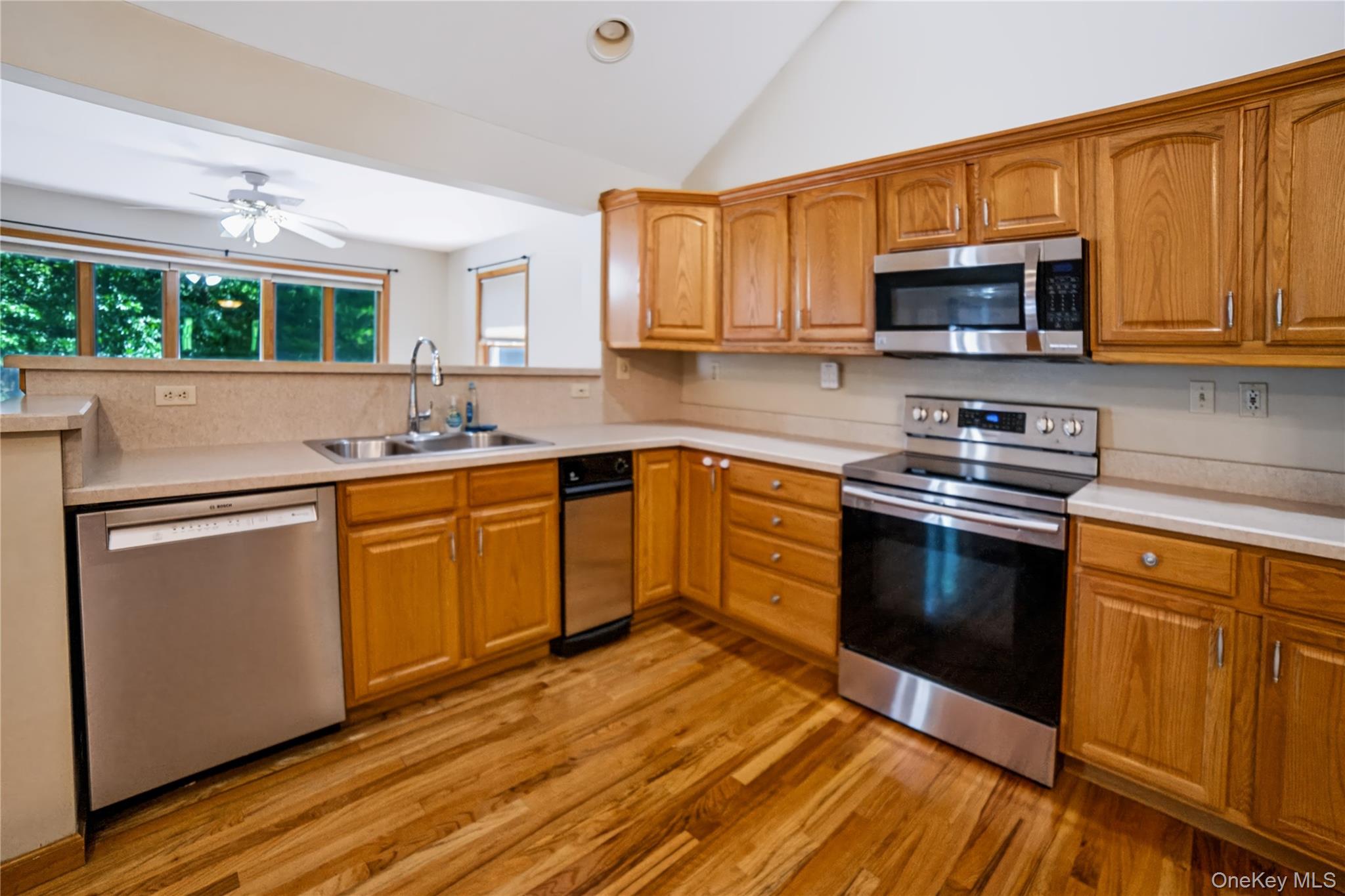 50 Station Road – For Sale photo 16