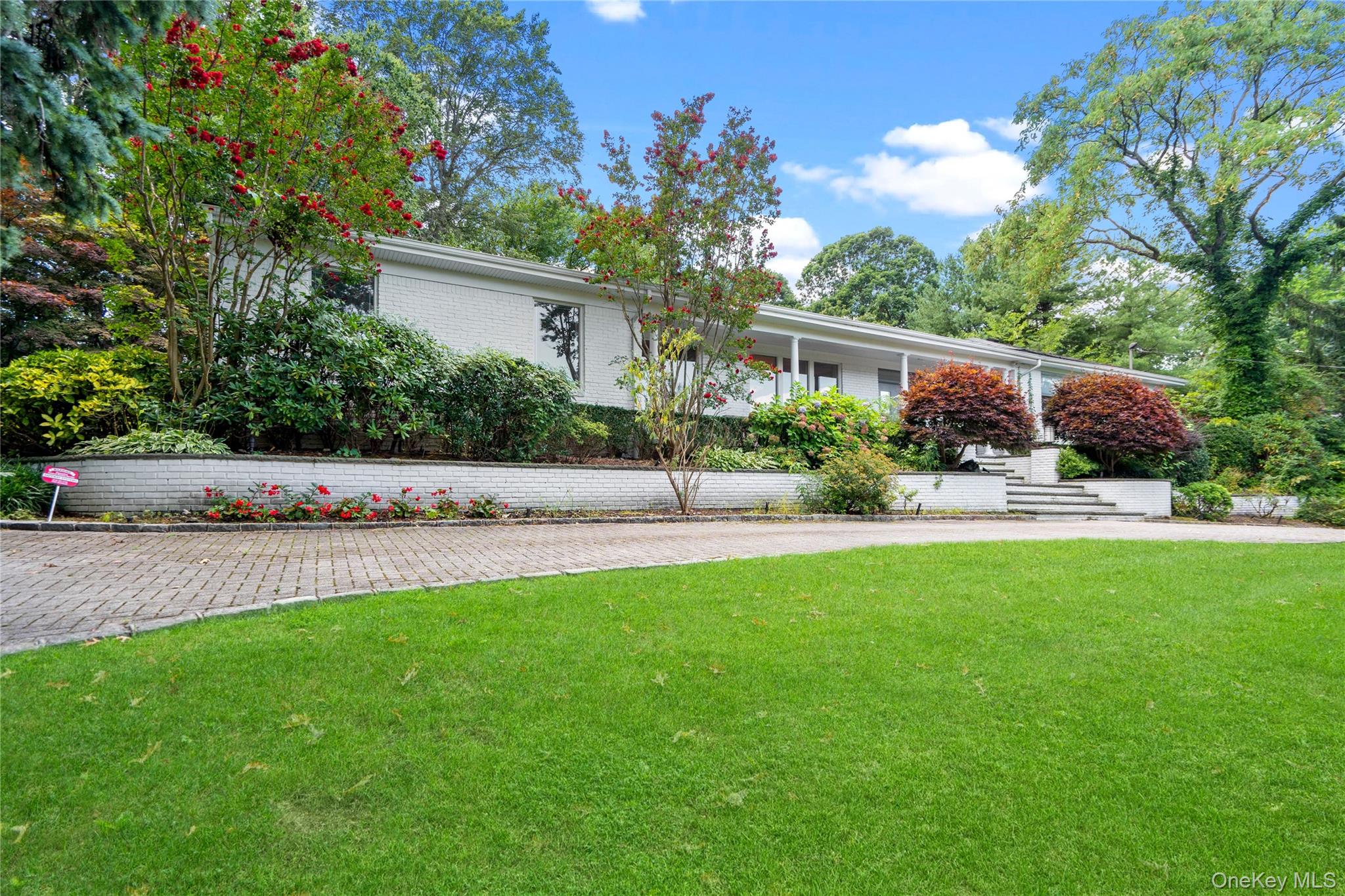 18 Lake Road – For Sale photo 2