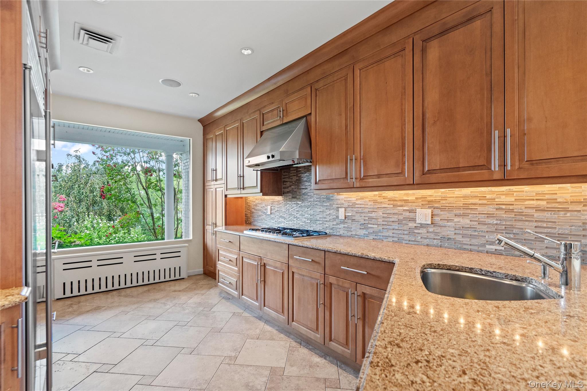 18 Lake Road – For Sale photo 15
