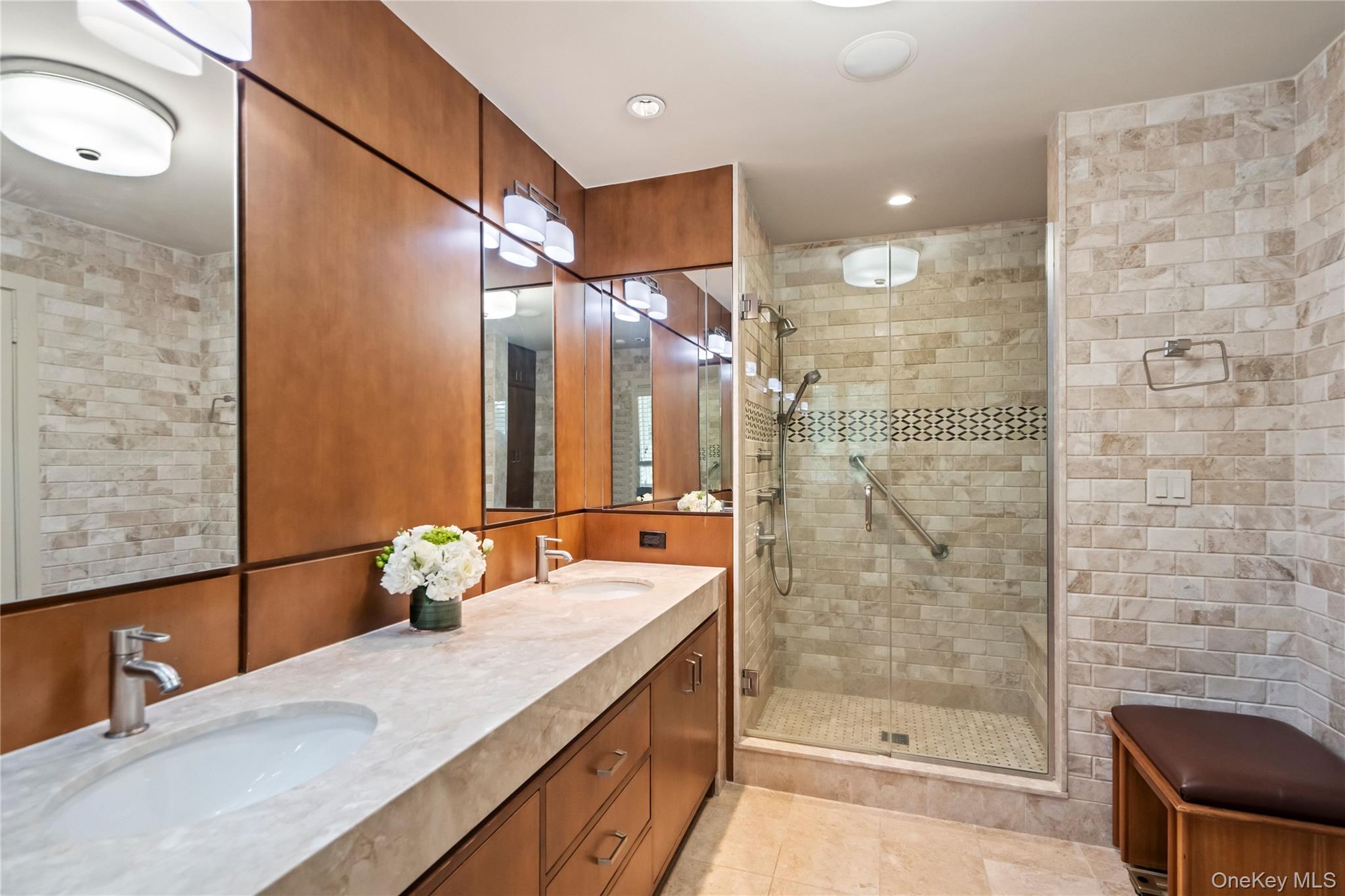 18 Lake Road – For Sale photo 25