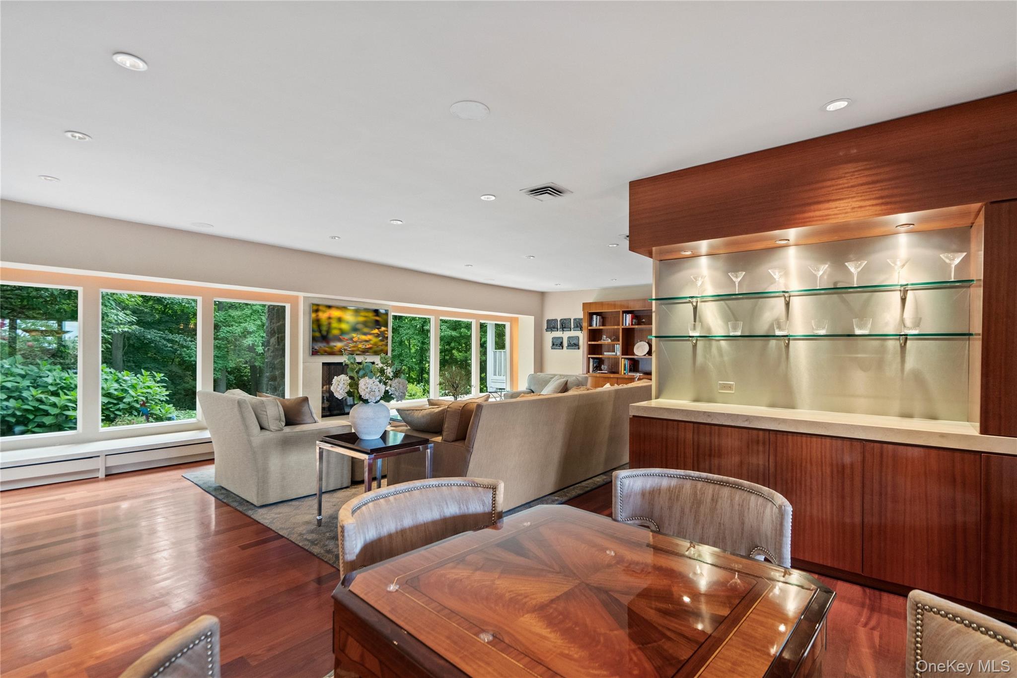 18 Lake Road – For Sale photo 9