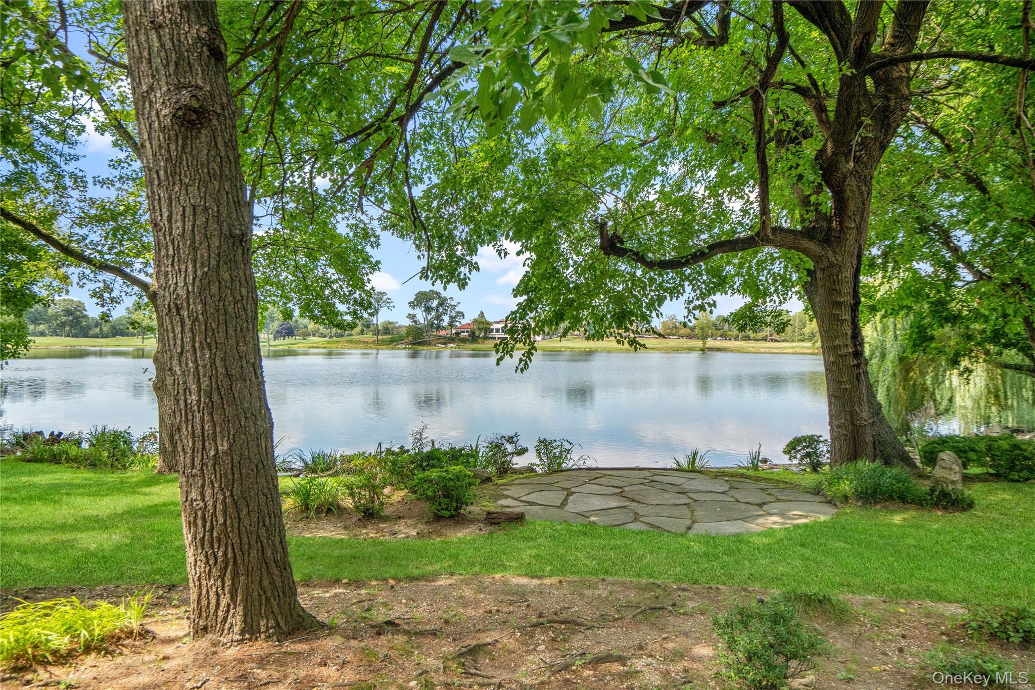 18 Lake Road – For Sale photo 3