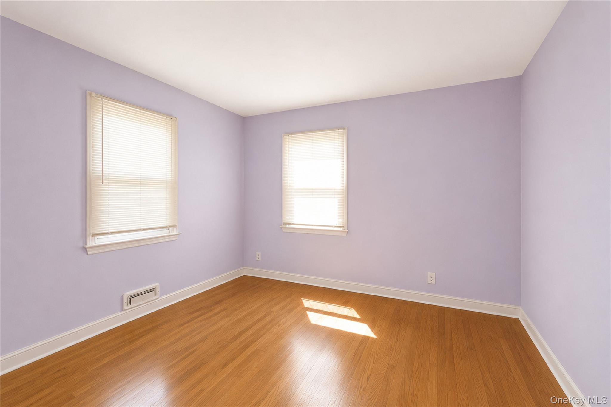 3895 Amboy Road – For Sale photo 14