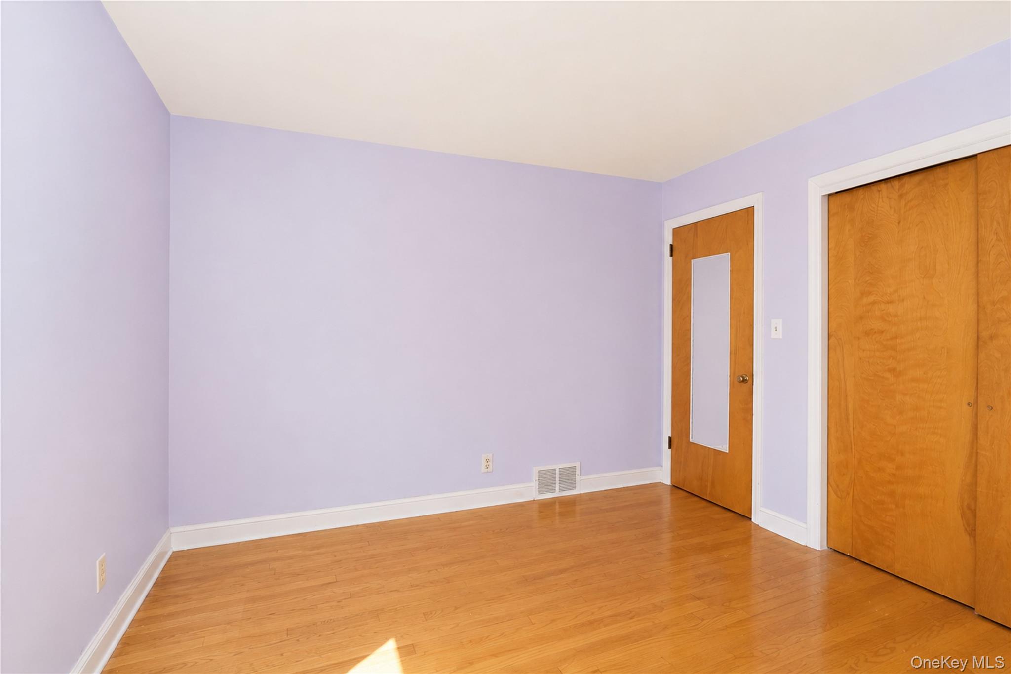 3895 Amboy Road – For Sale photo 15