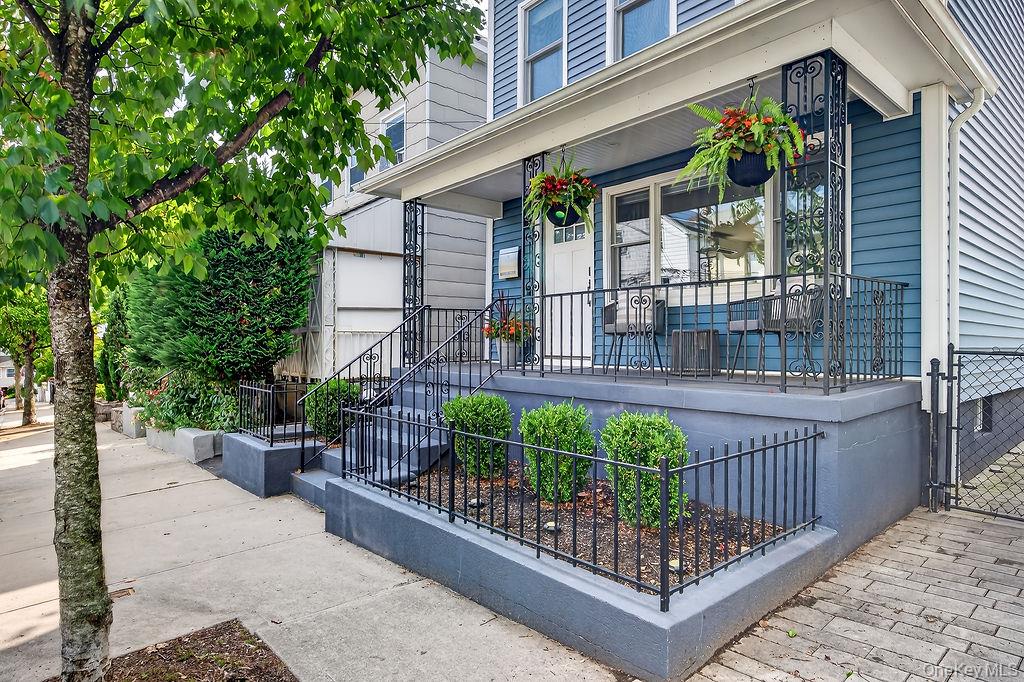 20 5th Street – For Sale photo 3