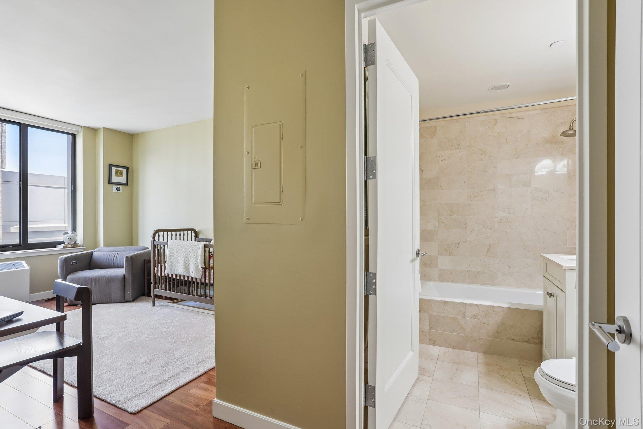 10 City Place, Unit 9C photo 26