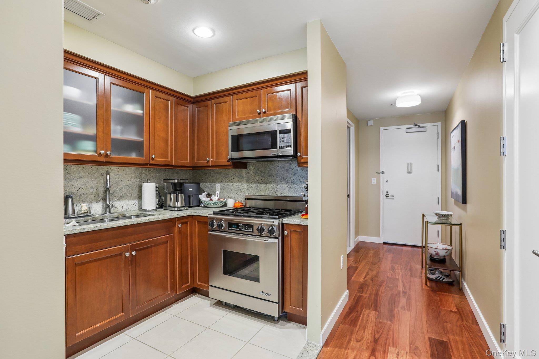10 City Place, Unit 9C photo 12