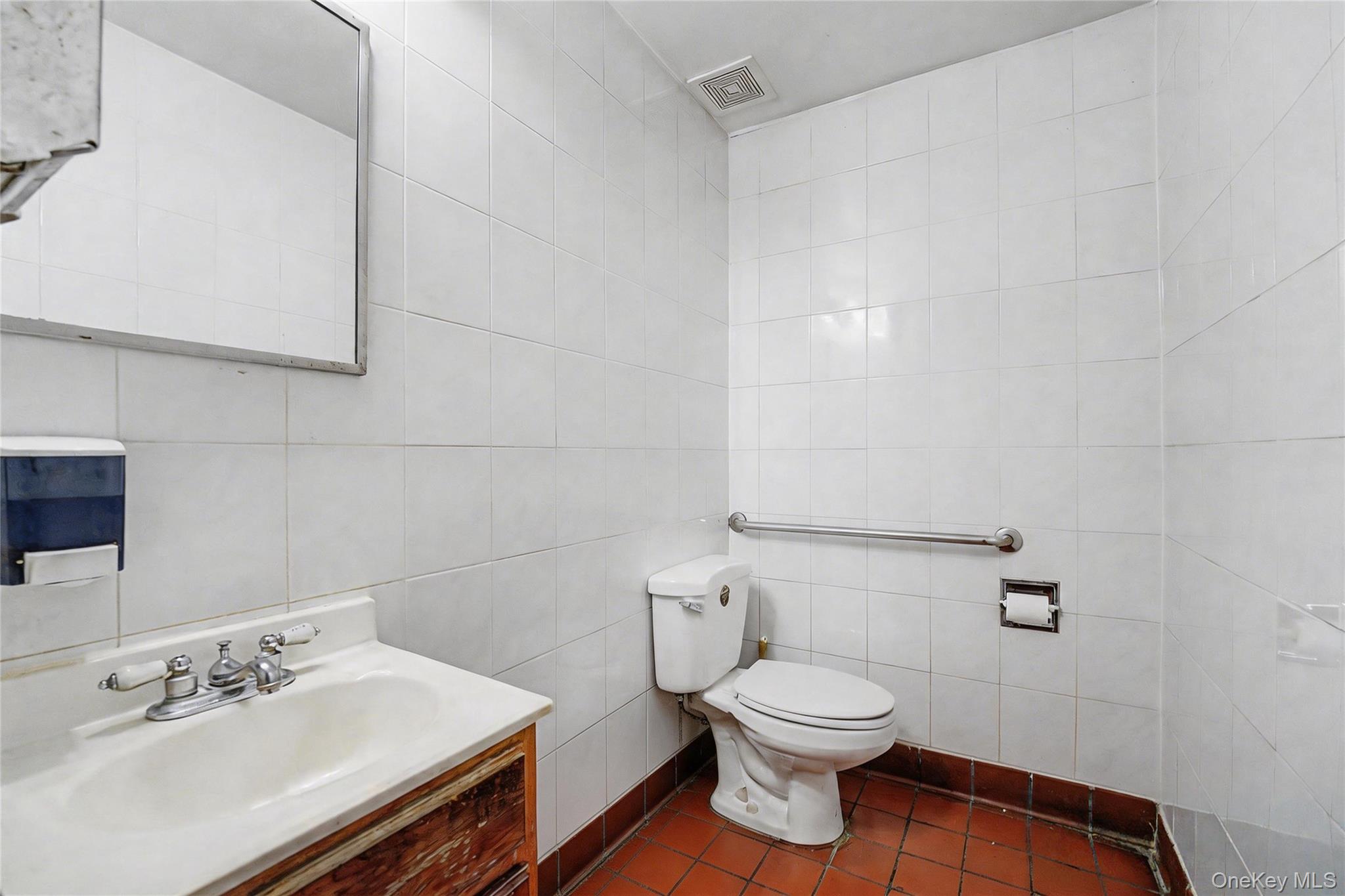 504 Larkfield Rd – For Rent photo 9