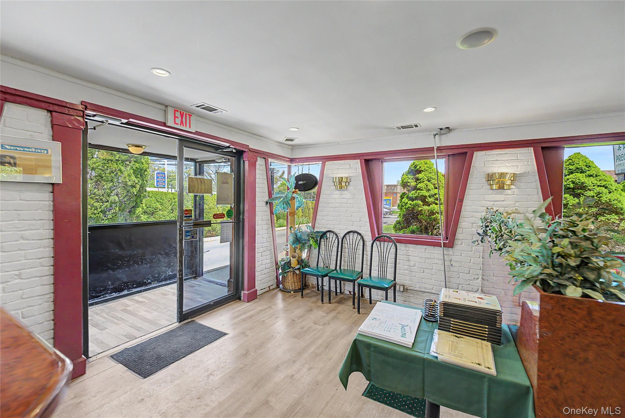 504 Larkfield Rd – For Rent photo 2