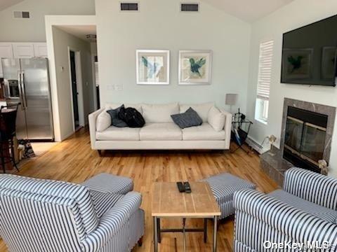 33 Ohio Avenue – For Rent photo 3