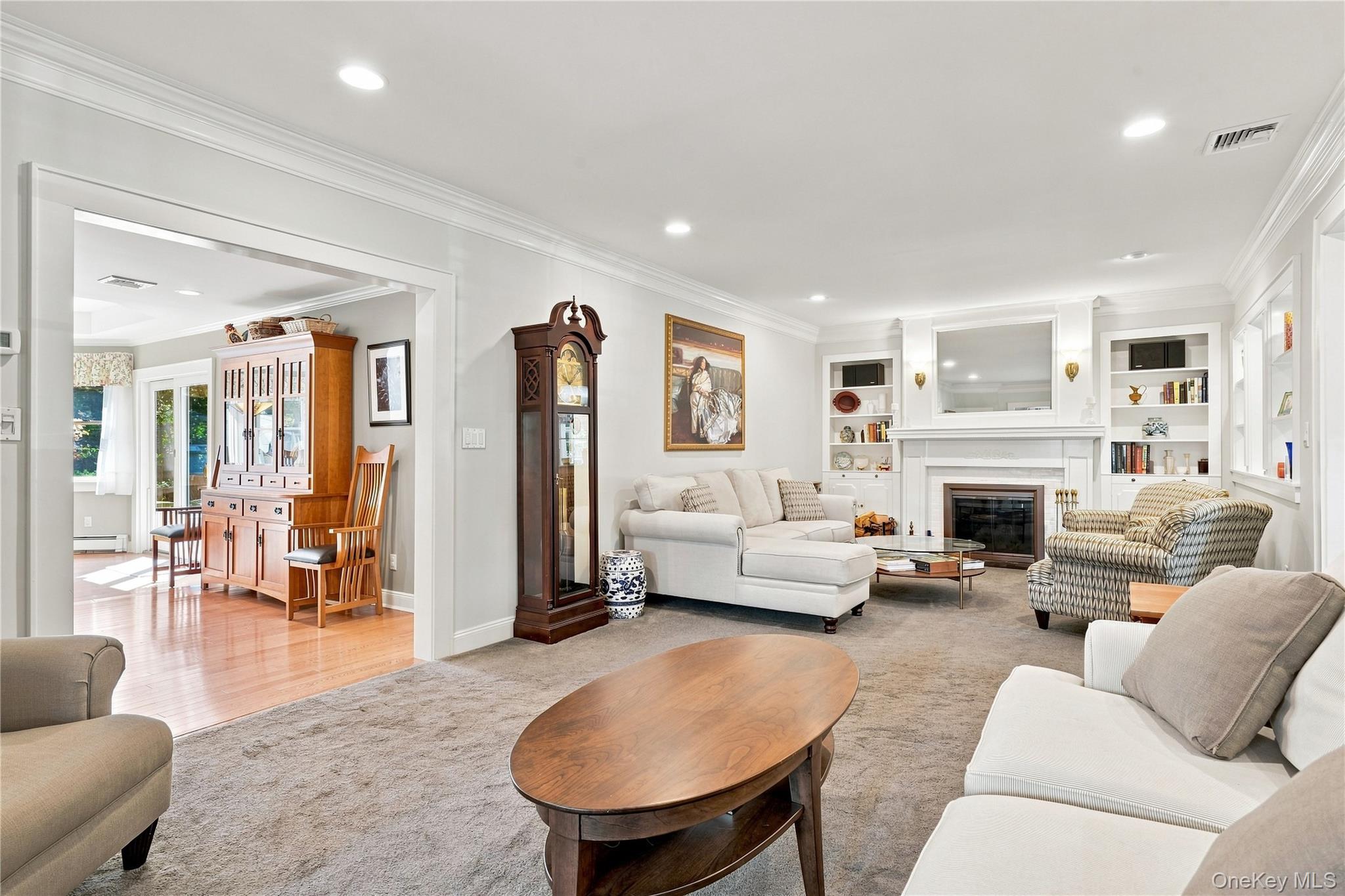 556 N Windsor Avenue – For Sale photo 7