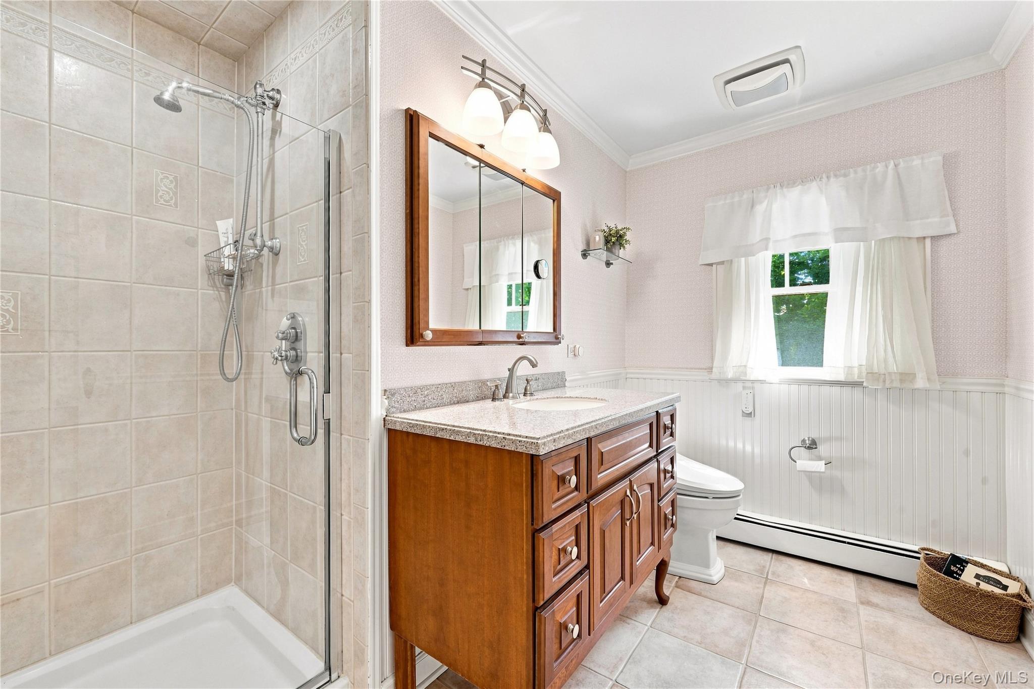 556 N Windsor Avenue – For Sale photo 38
