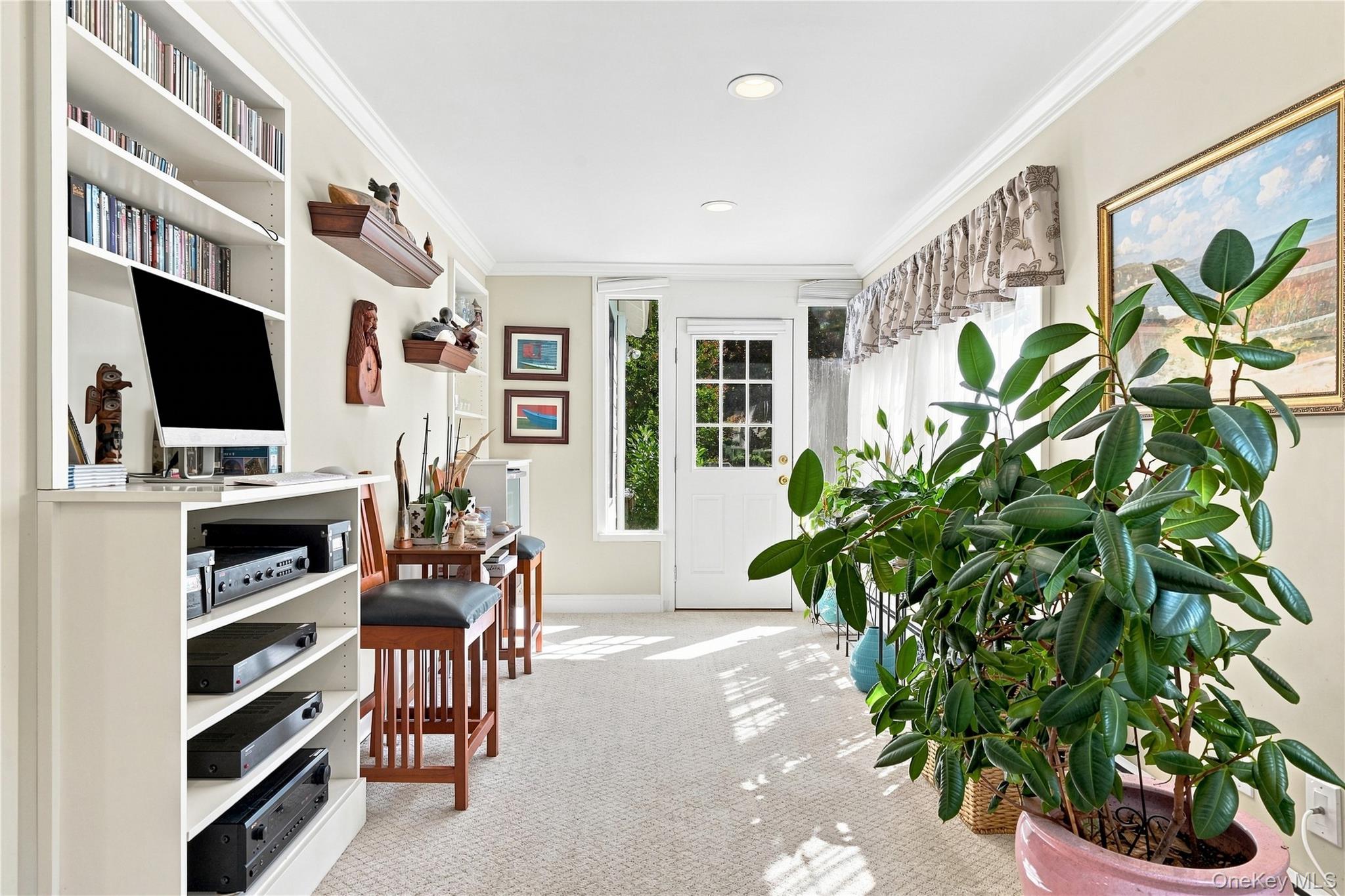 556 N Windsor Avenue – For Sale photo 17