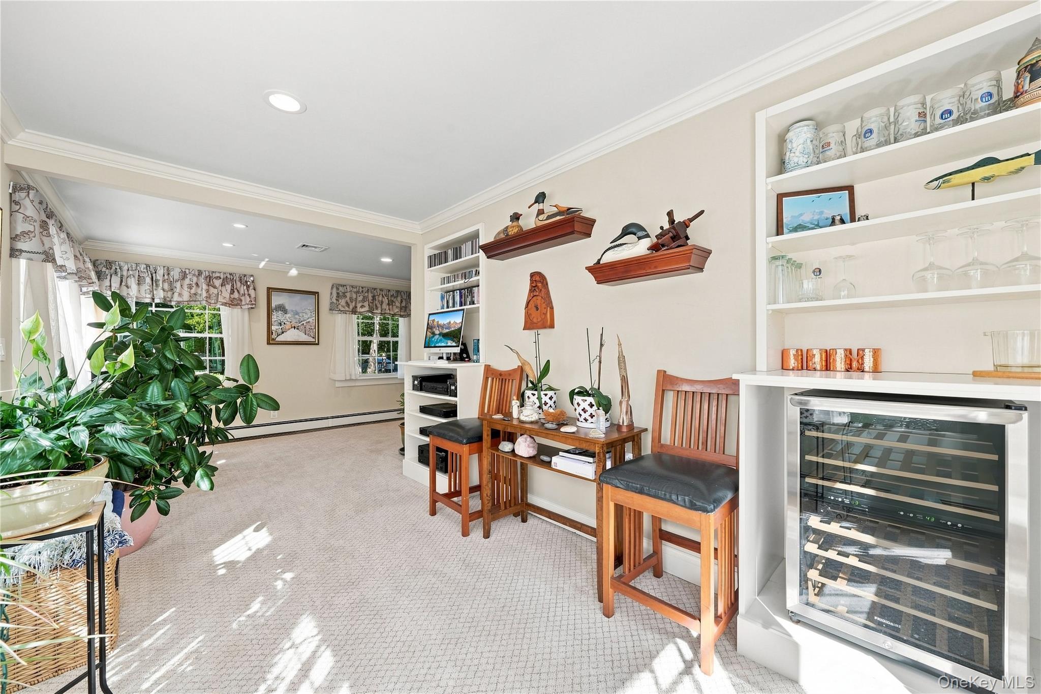 556 N Windsor Avenue – For Sale photo 18