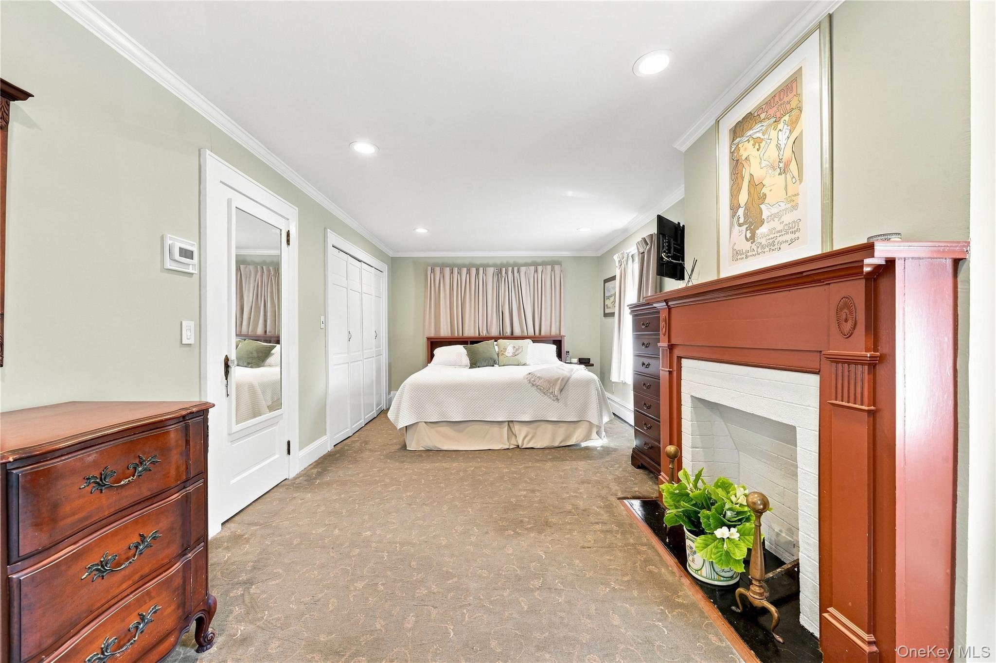 556 N Windsor Avenue – For Sale photo 34