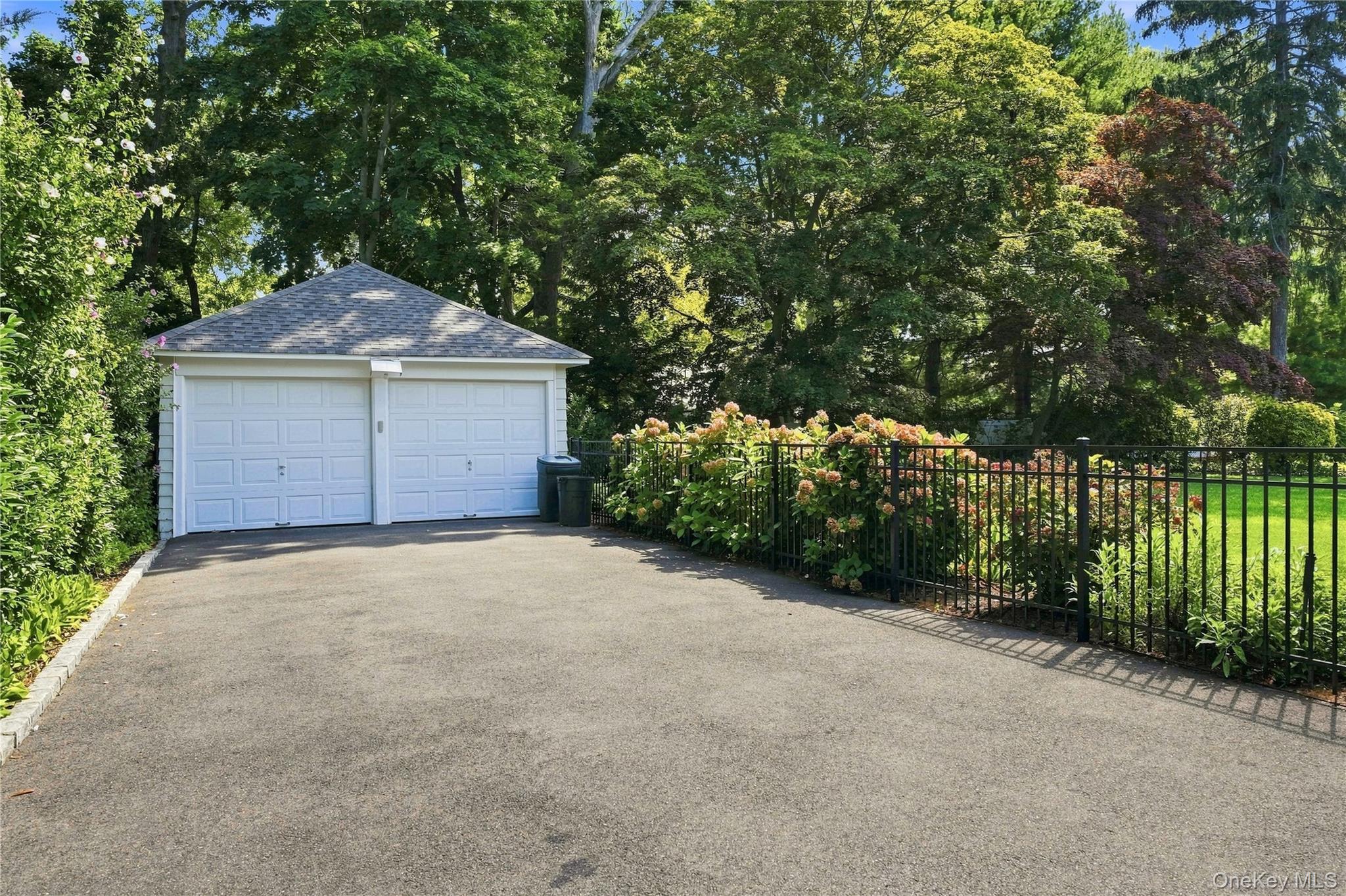 556 N Windsor Avenue – For Sale photo 45