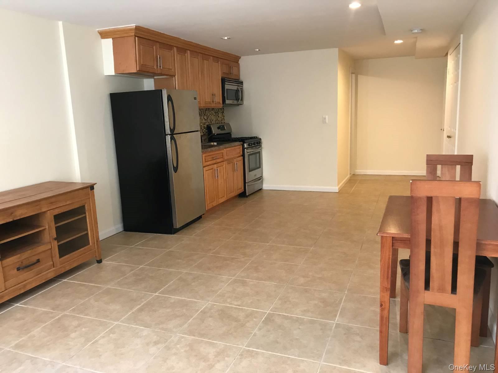 7874 82nd Street – For Sale photo 11