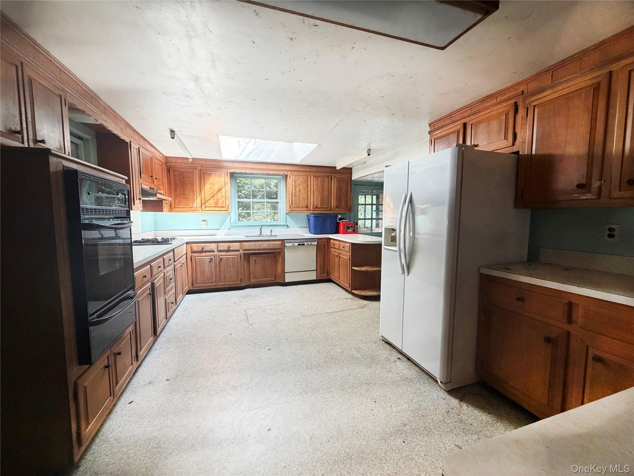 75 Old Field Road – For Sale photo 7