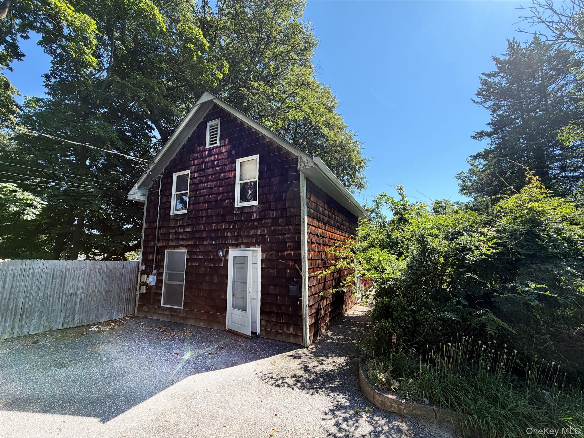 75 Old Field Road – For Sale photo 5