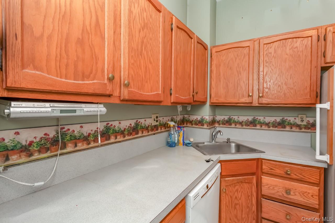 1 Lakeview Drive, Unit LL5 photo 7