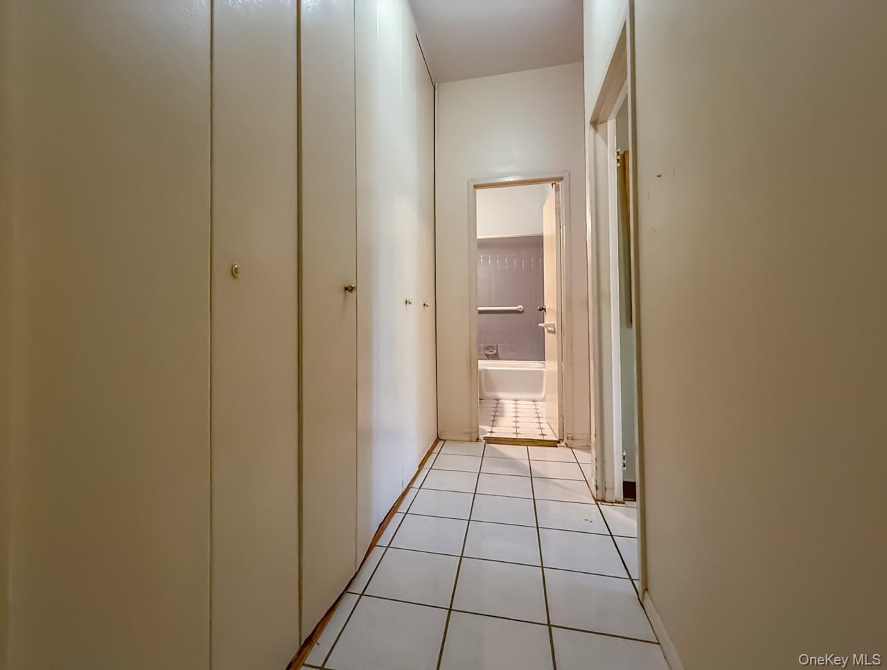 1 Lakeview Drive, Unit LL5 photo 13