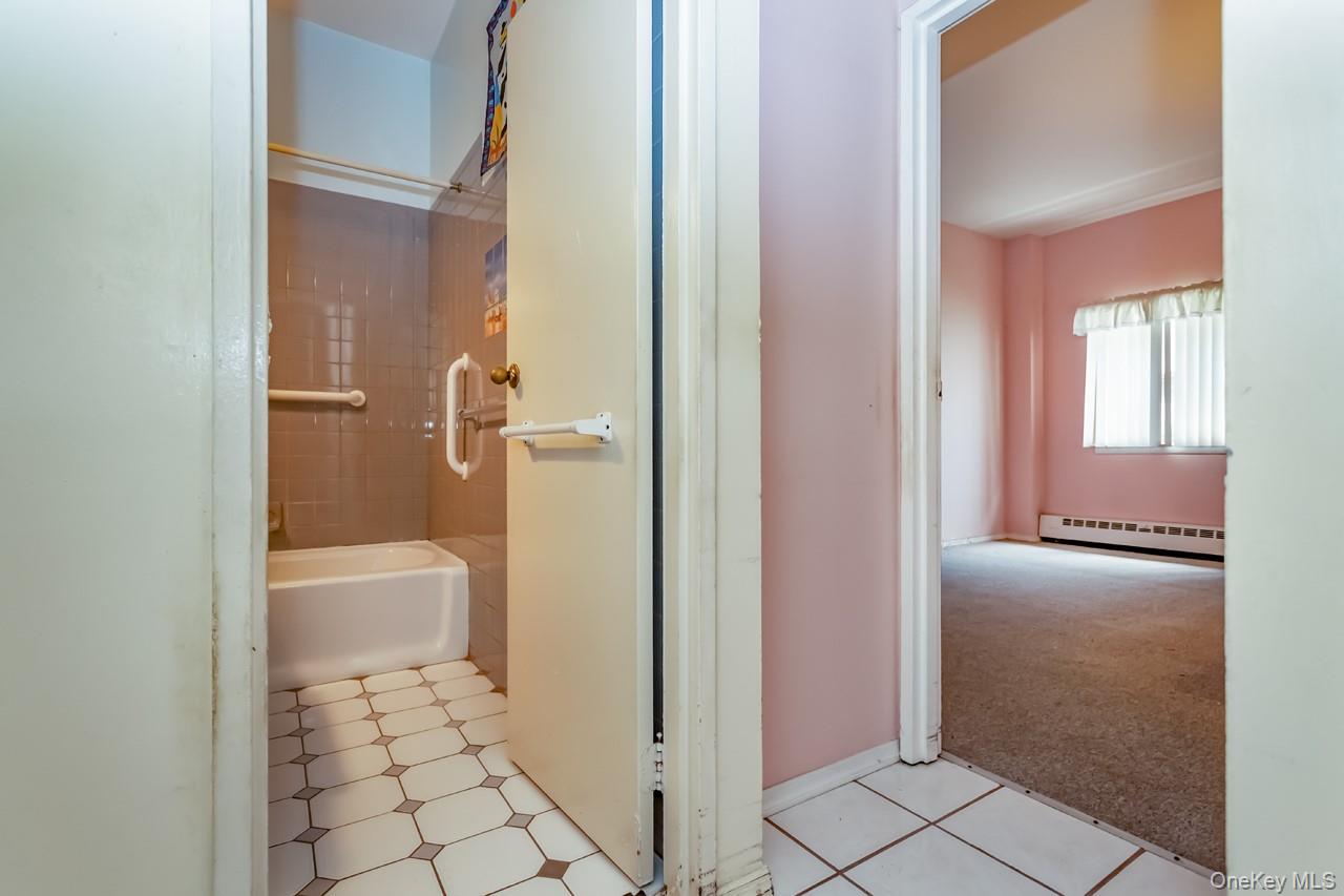 1 Lakeview Drive, Unit LL5 photo 18