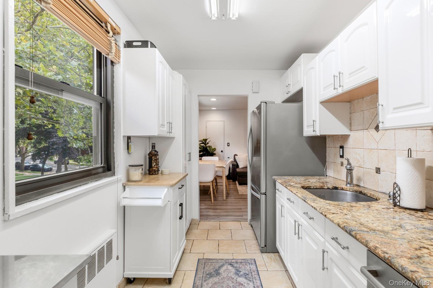 58 09 246th Crescent, Unit upper unit photo 6