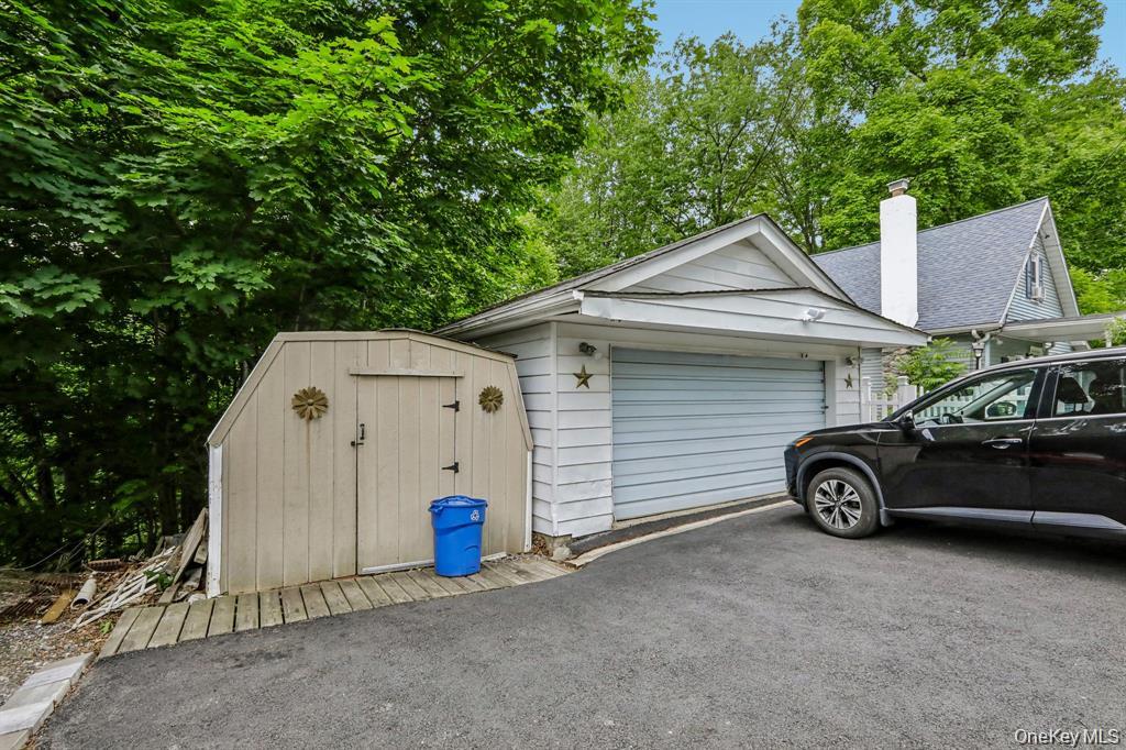 25 E Croton Drive – For Sale photo 28