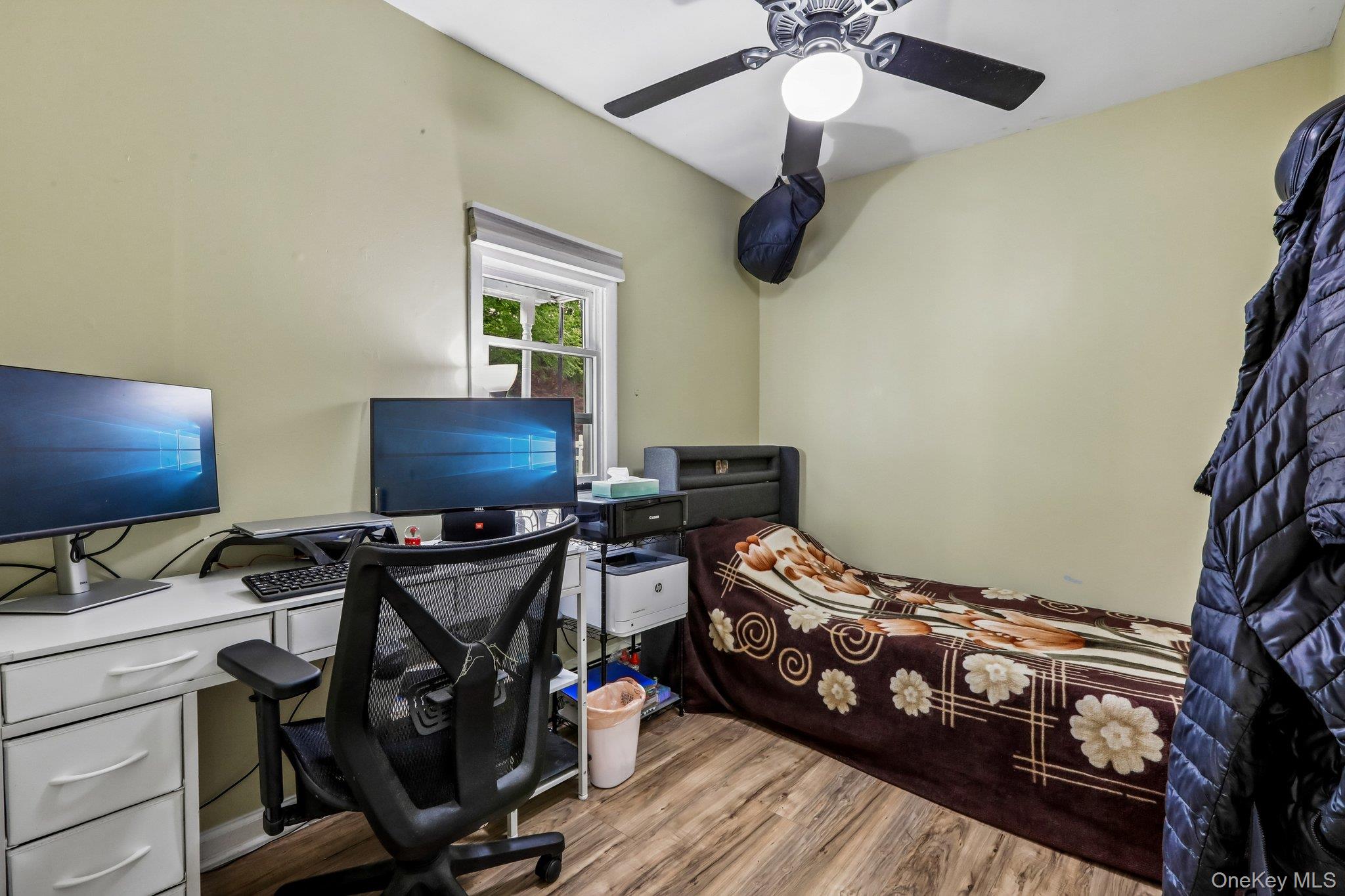 25 E Croton Drive – For Sale photo 20