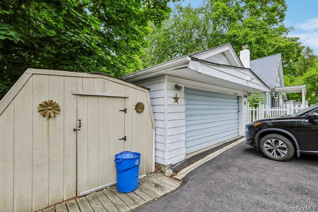 25 E Croton Drive – For Sale photo 29