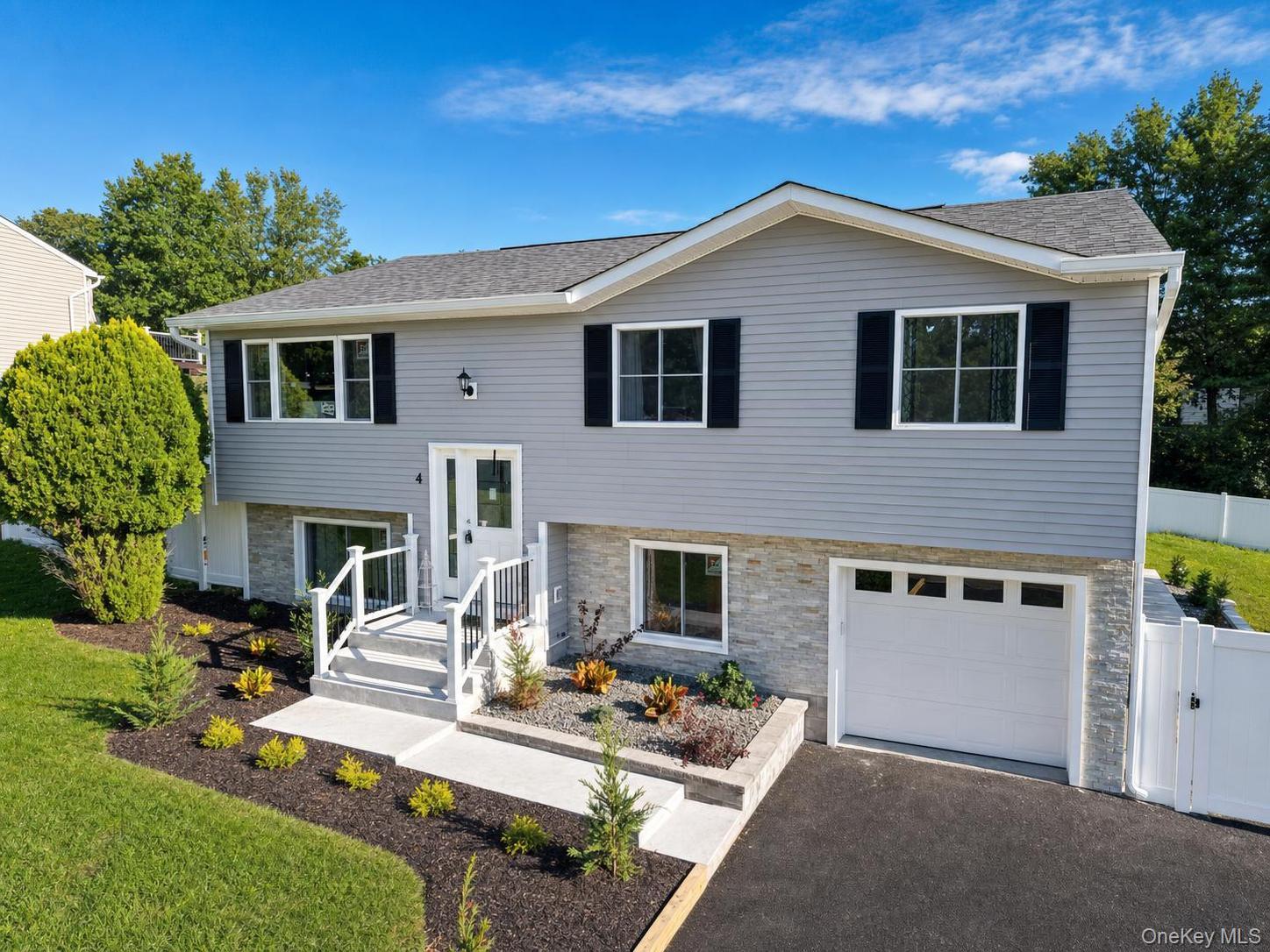 4 Liberty Court – For Sale photo 3